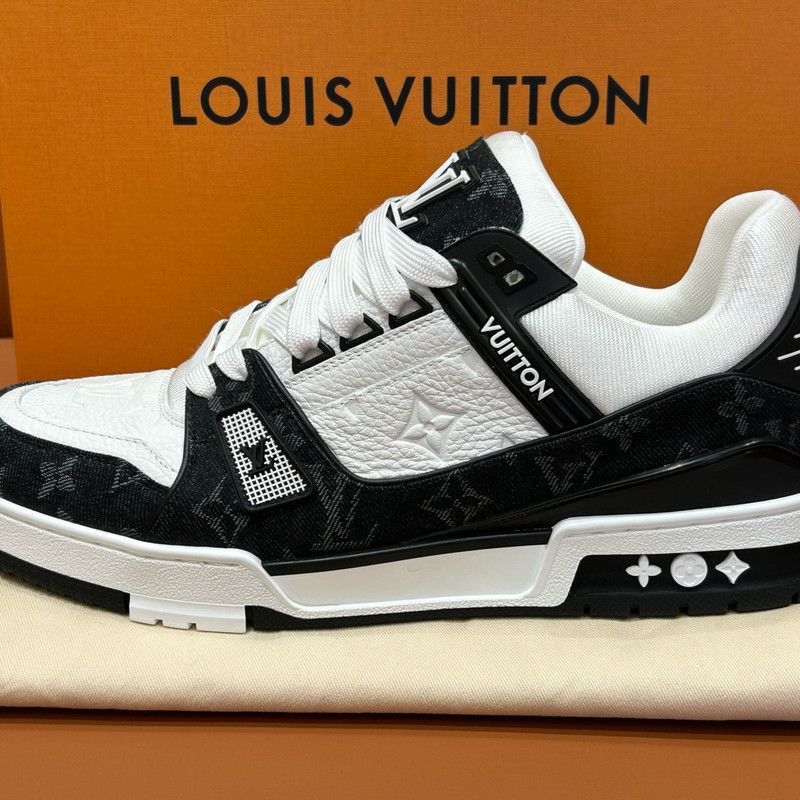 Louis Vuitton Louis Vuitton Trainer Panda Print Stylish Low-Top Sneakers Size US 9 / EU 42 - 6 Thumbnail