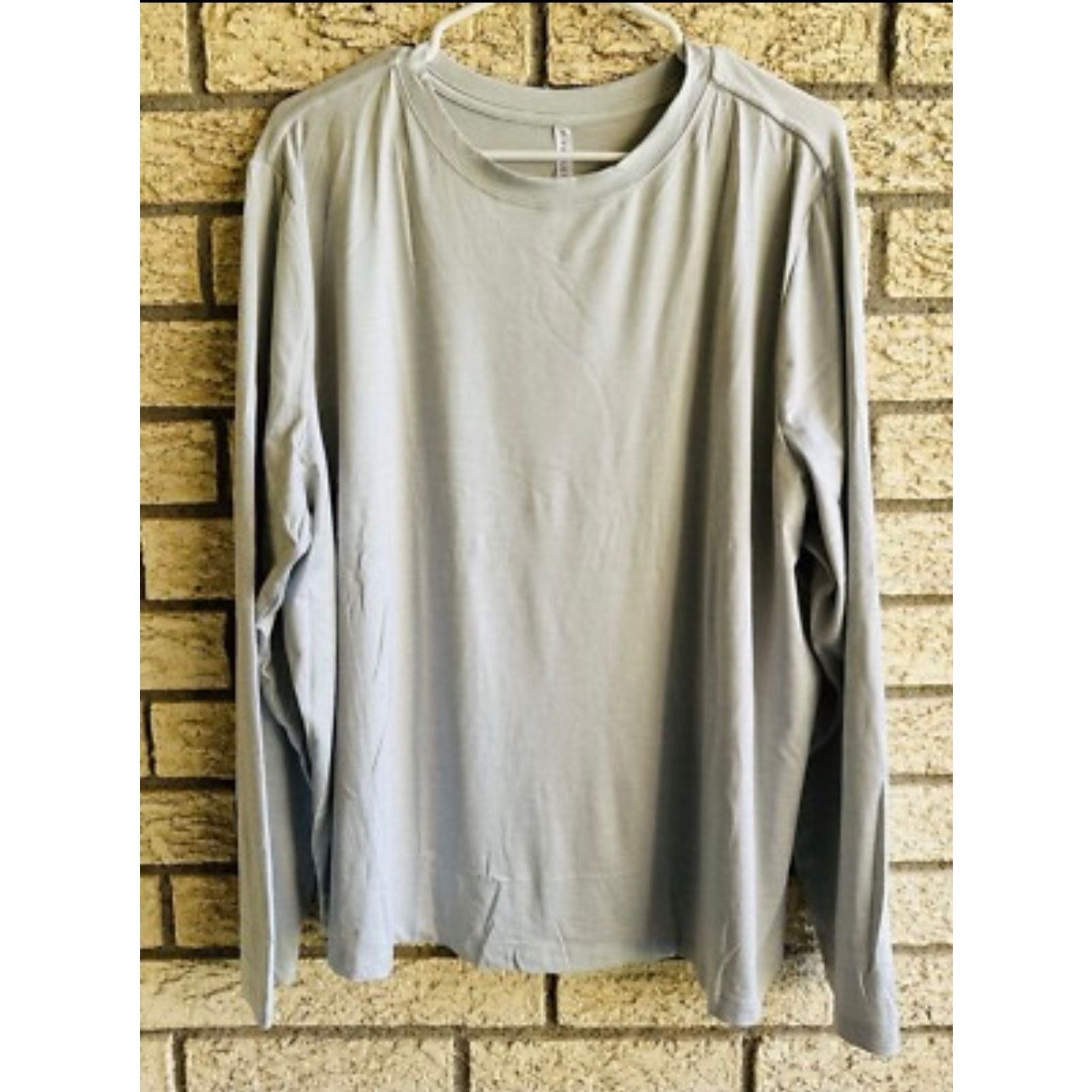 Fabletics 1039 Fabletics Blake Long Sleeve 3X Soft Grey Heather NWT Size 3XL / US 20-22 - 2 Thumbnail