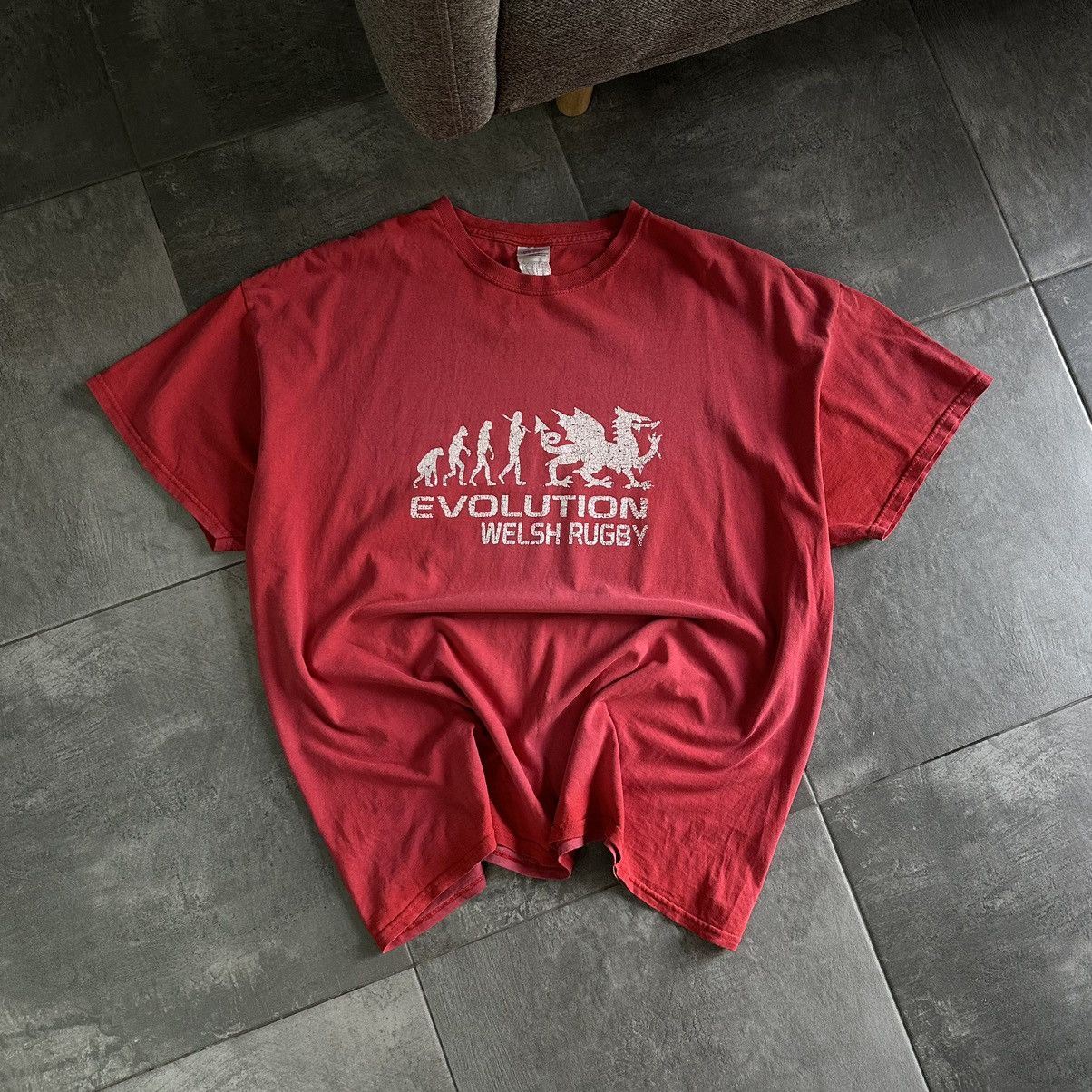 Vintage Vintage Evolution Welsh Rugby T-shirts Trashed Joke Humor Size US XXL / EU 58 / 5 - 4 Thumbnail