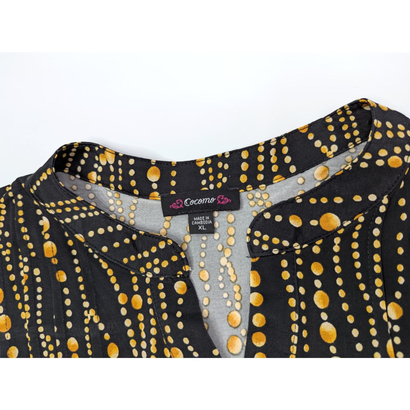 Vintage Cocomo Top Button V-Neck Roll Tab Sleeve 3/4 Sleeve Pintuck Geometric Yellow Black Circles XL Blouse Tunic Women Shopwear Size XL / US 12-14 / IT 48-50 - 6 Thumbnail