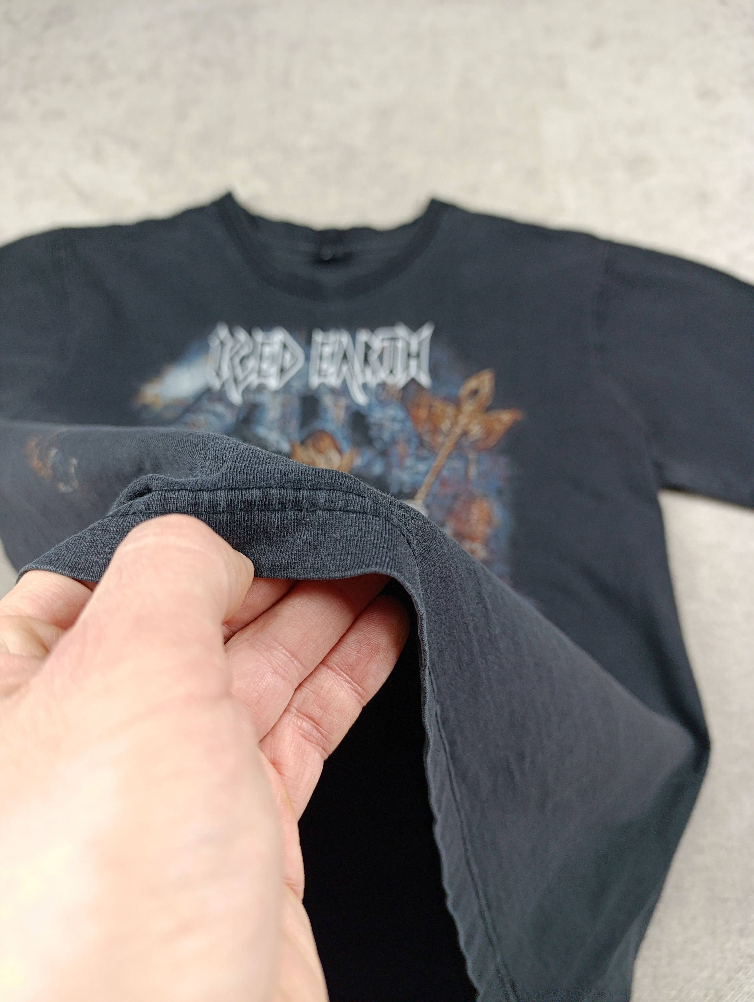 Vintage ICED EARTH “PLAGUES OF BABYLON” 2014 ALBUM GRAPHIC BAND TEE Size US L / EU 52-54 / 3 - 4 Thumbnail