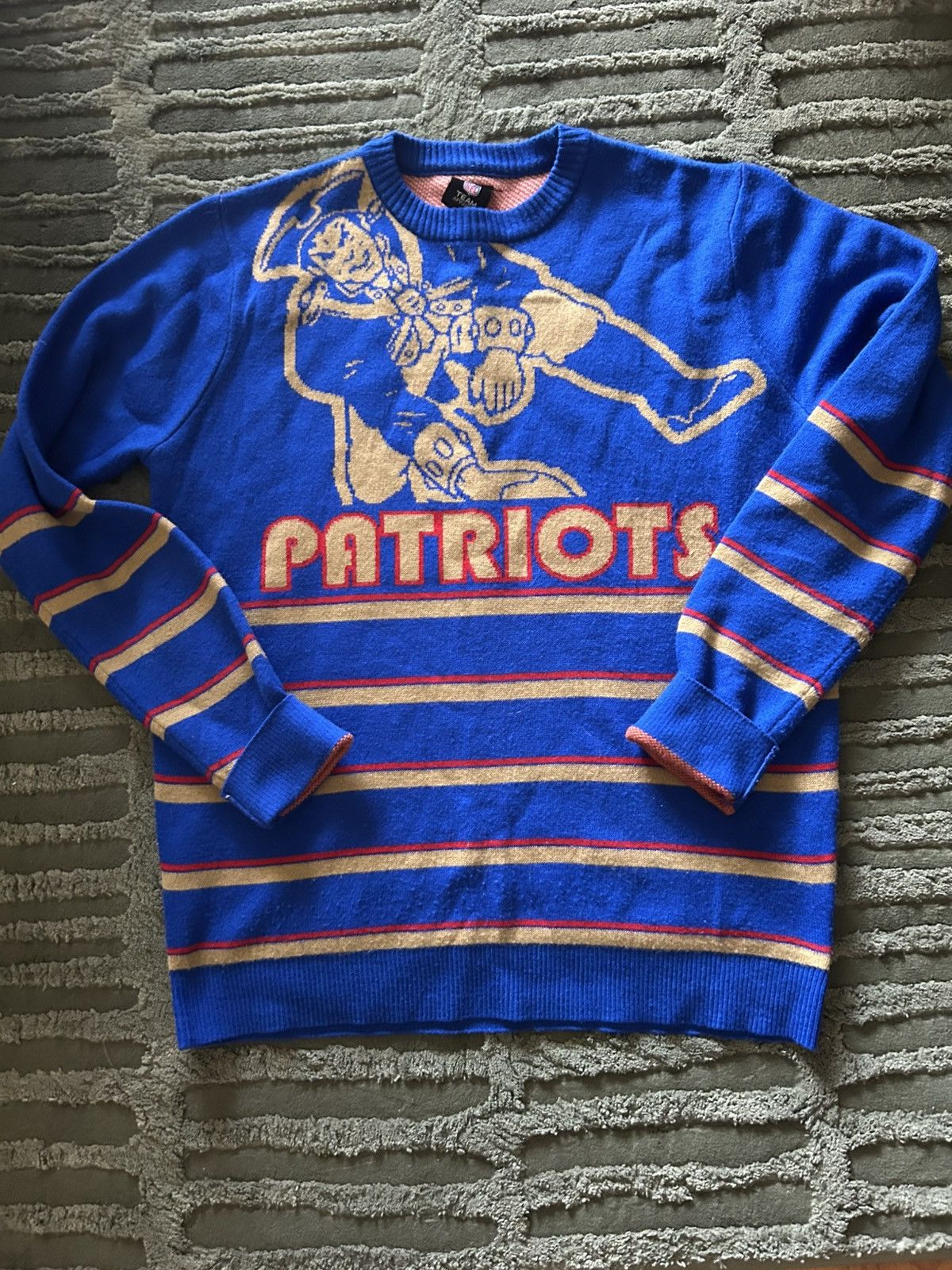 NFL Rare Patriots Knit Size US L / EU 52-54 / 3 - 1 Thumbnail
