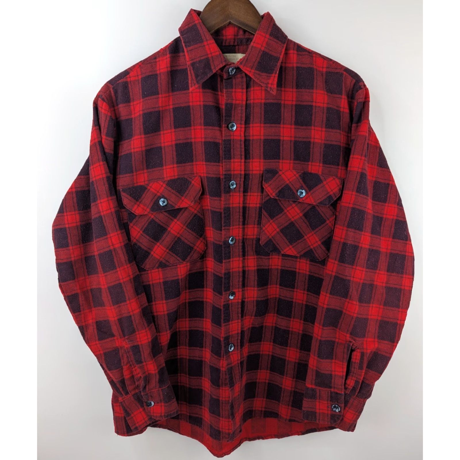 Sears VINTAGE Fieldmaster Shirt Mens M Red Plaid Flannel 70s Easy Care Lined Pattern Cotton Polyester Button-Up Size US M / EU 48-50 / 2 - 4 Thumbnail