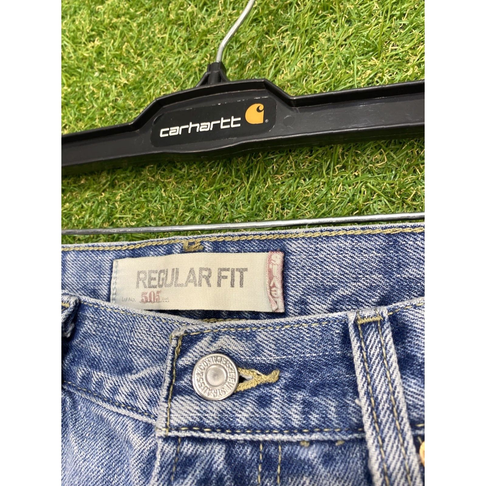 Levi's VINTAGE Levi's 505 Jeans Mens 33x30 Regular Fit Straight Leg Medium Wash Workwear Blue Cotton Denim Pants Regular Mens 33 30 Size US 33 - 5 Thumbnail