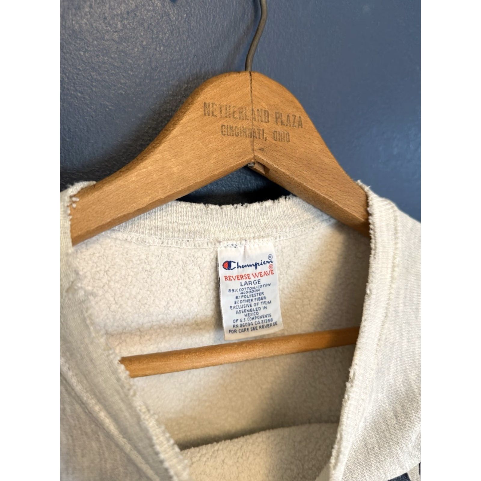 Champion VINTAGE 90s Champion Sweatshirt Reverse Weave Pullover Reversible Large Mens Gray Size US L / EU 52-54 / 3 - 2 Thumbnail