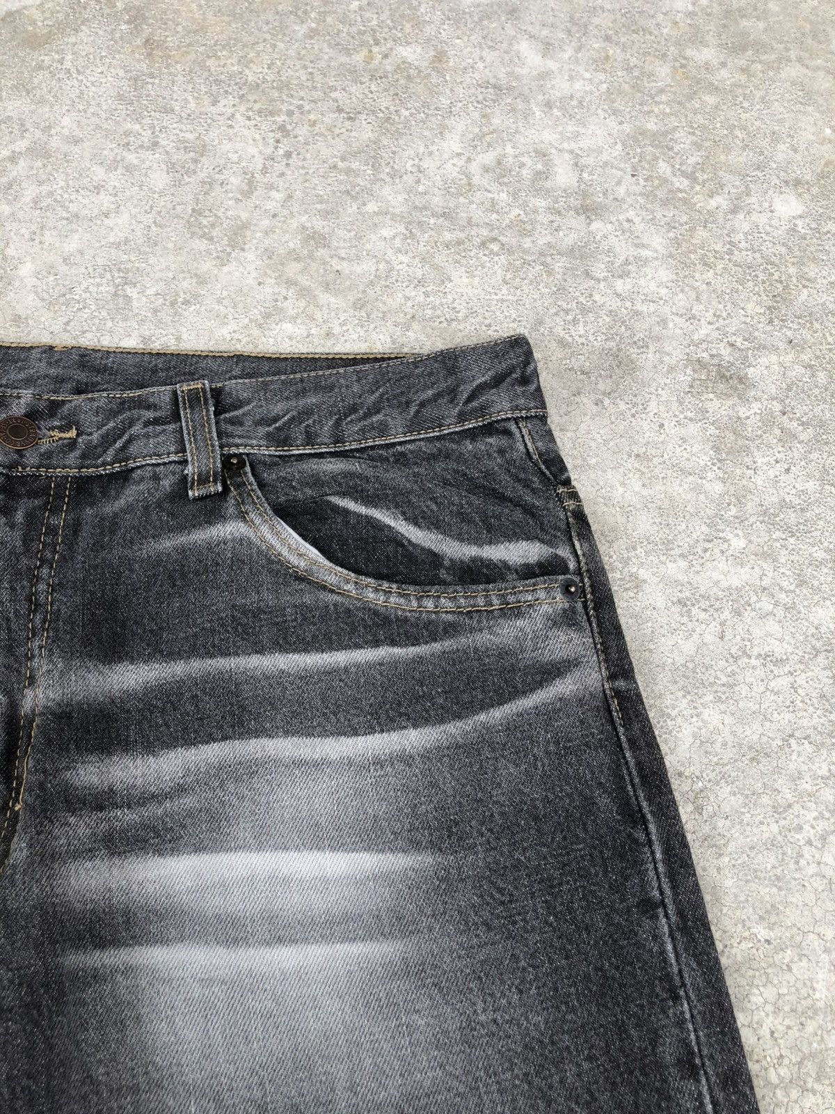 Levi's Flared Levis 507 Bootcut Distressed Jeans Size US 33 - 15 Thumbnail