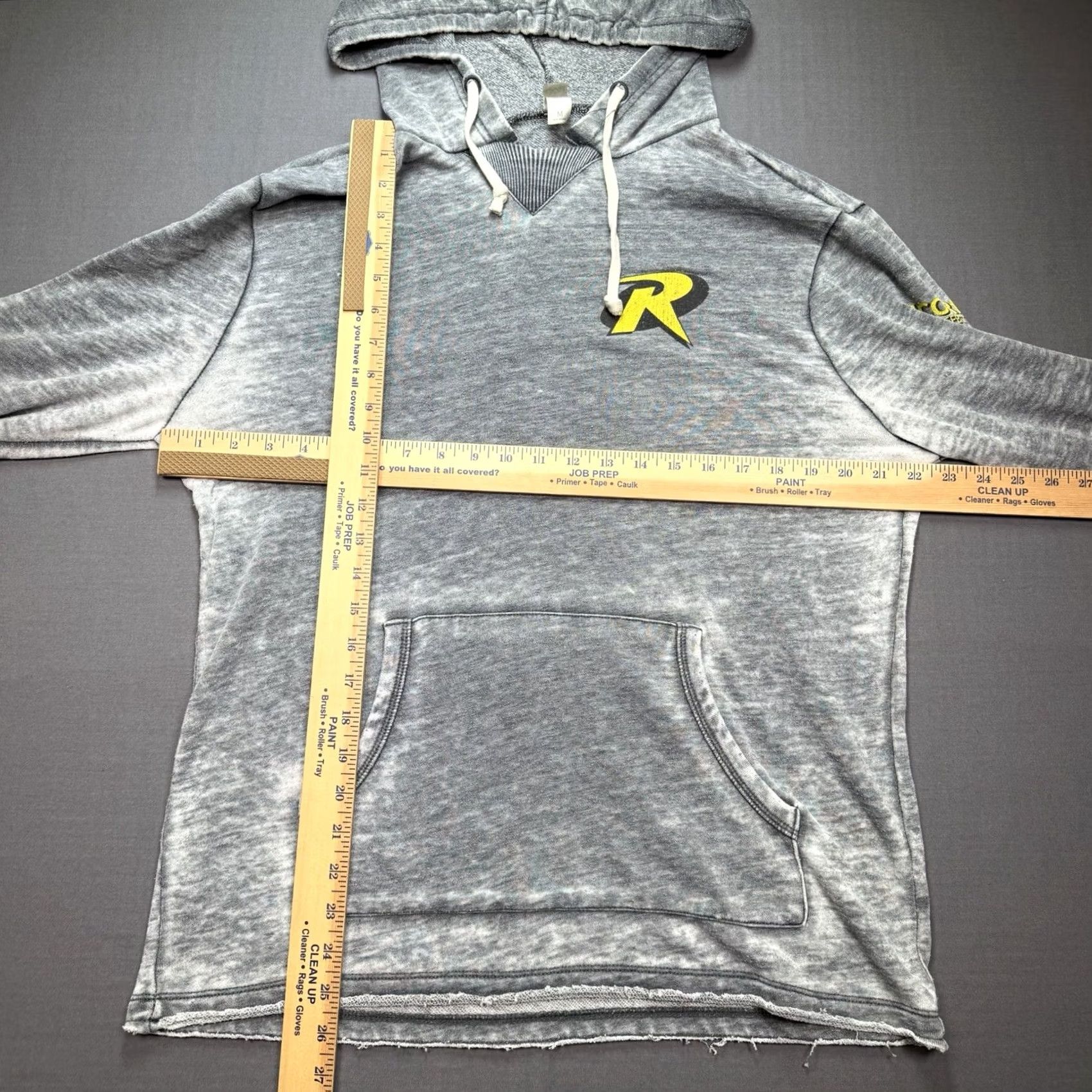 Vintage Nike Shirt Hoodie Batman Titans TV SERIES CAST AND CREW Medium Encore Visual Effects CW Rob DC Mens M Gray Pullover Theme TV Batwoman Season 2 Size US M / EU 48-50 / 2 - 6 Thumbnail