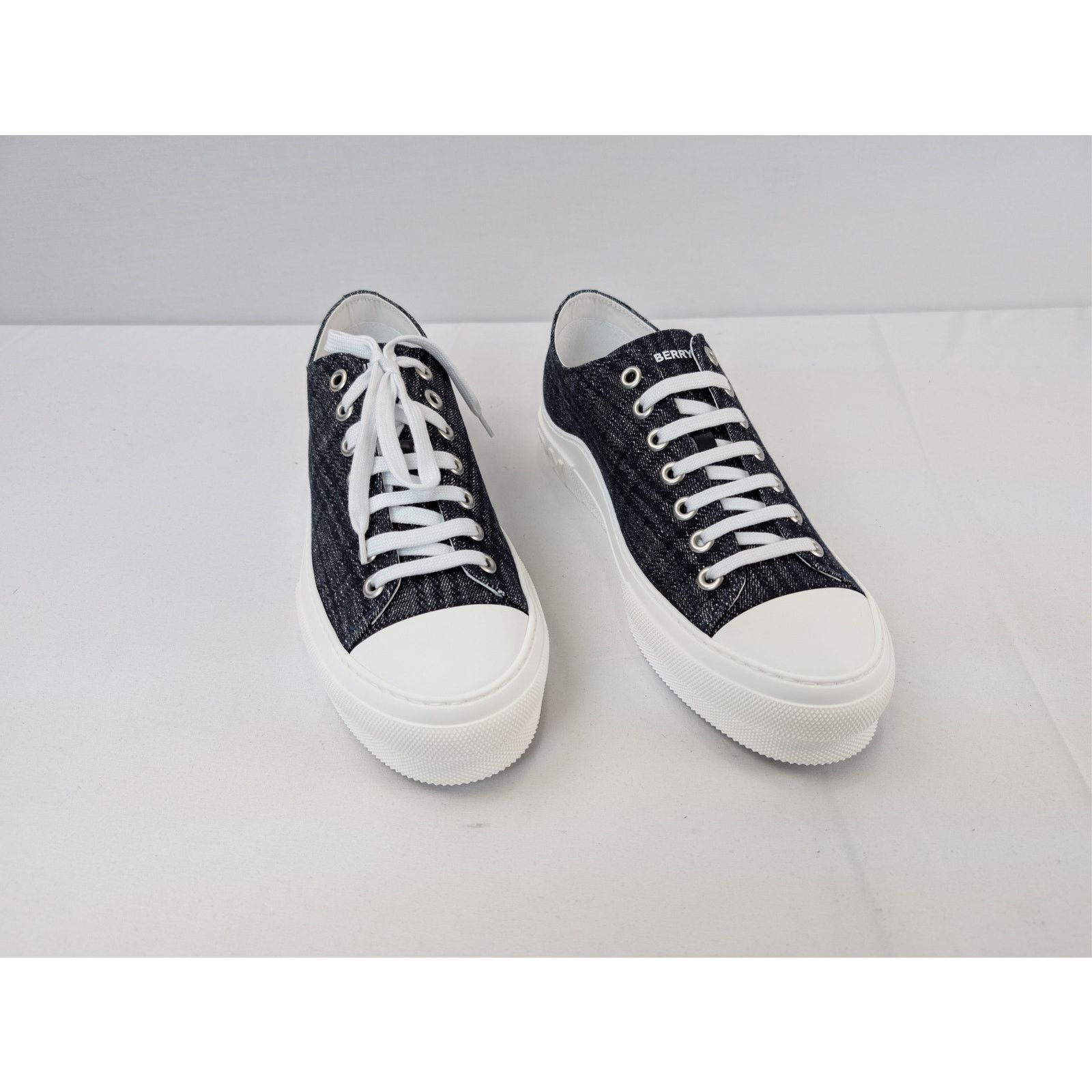Burberry o1rshd1 Jack Check denim low-top sneakers white rubber sole Size US 12 / EU 45 - 5 Thumbnail