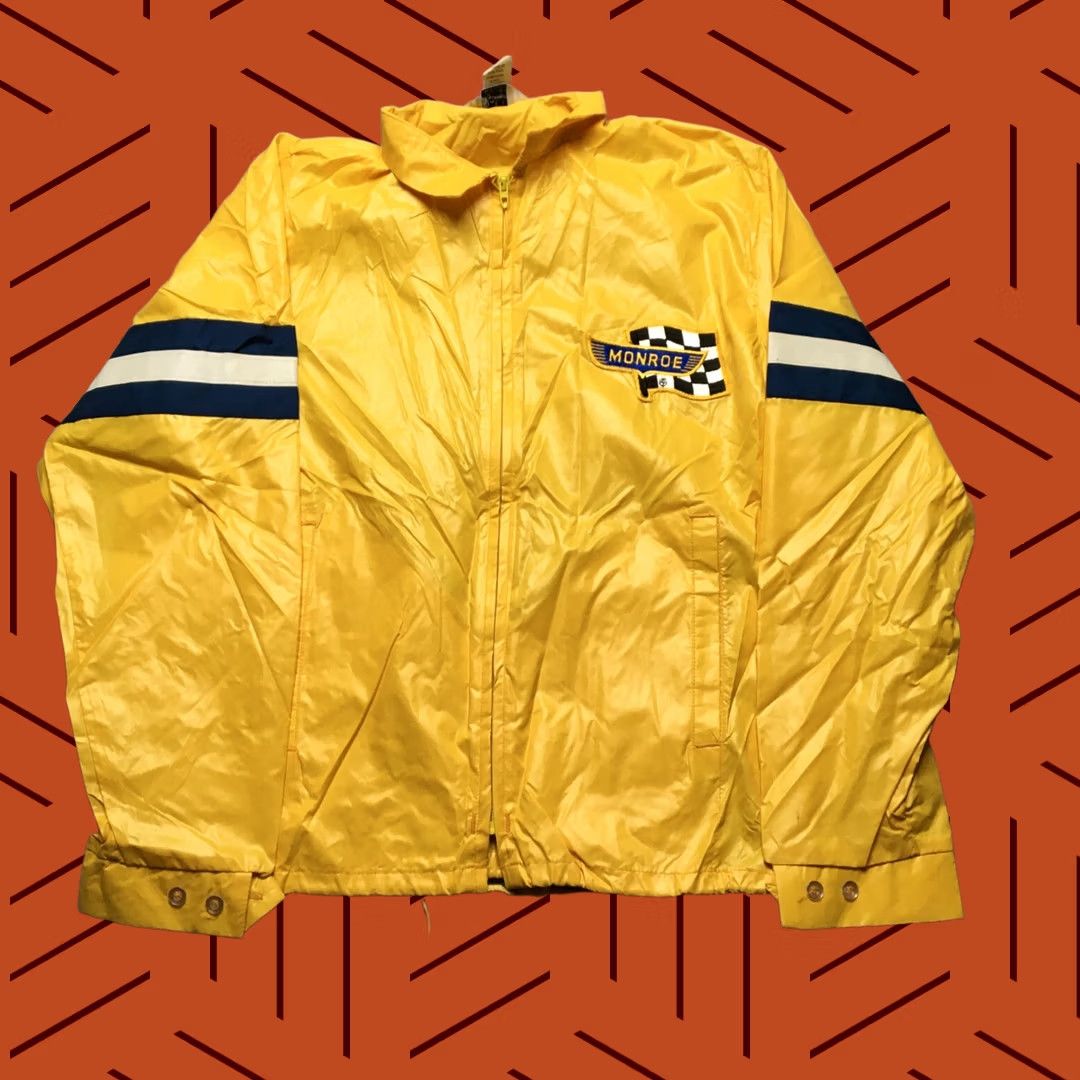 Vintage Vintage Swingster Monroe Racing Jacket Mens L Yellow 60s Windbreaker Flag Nylon Zip Full Zip Lightweight Pockets 80s Cars Retro Mens Size US L / EU 52-54 / 3 - 1 Thumbnail