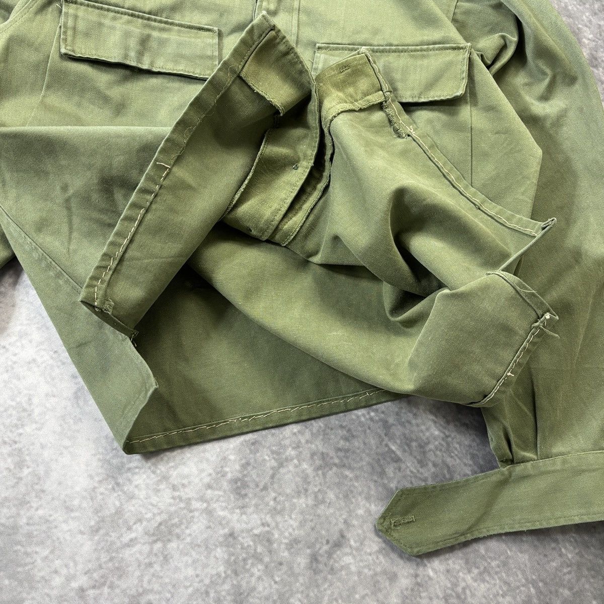 Vintage Vintage Military Overshirt 60s Army Green Short Korea Vietna Size US S / EU 44-46 / 1 - 10 Thumbnail