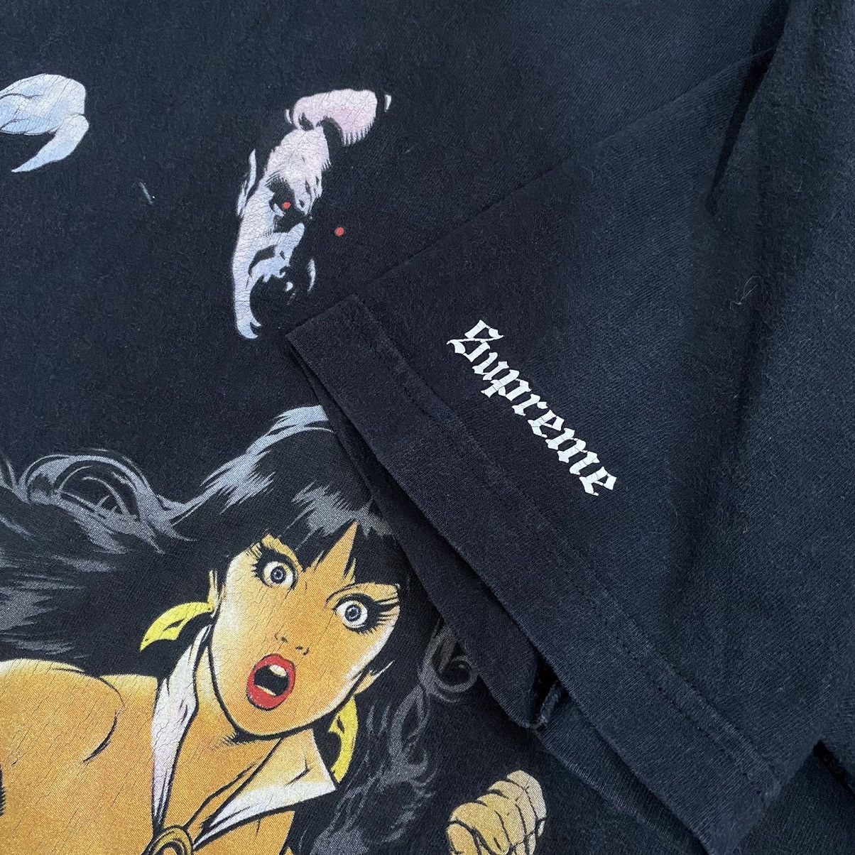 Supreme Supreme Vampirella SS17 Tee Size US L / EU 52-54 / 3 - 7 Thumbnail