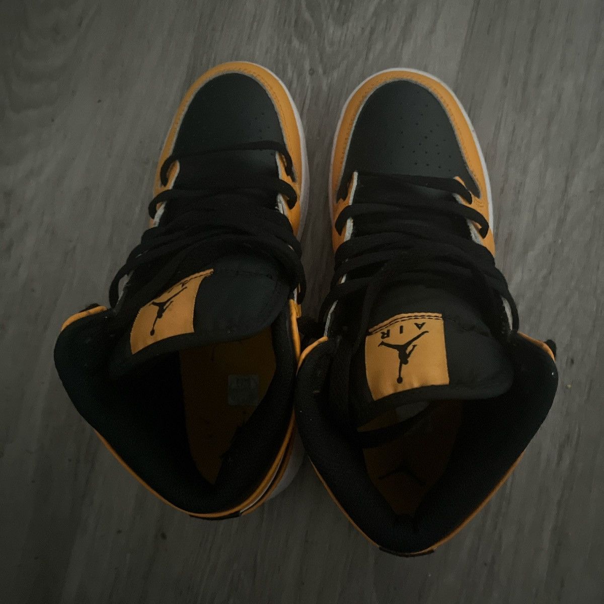 Jordan Brand Jordan 1s Size US 6 / EU 39 - 5 Thumbnail