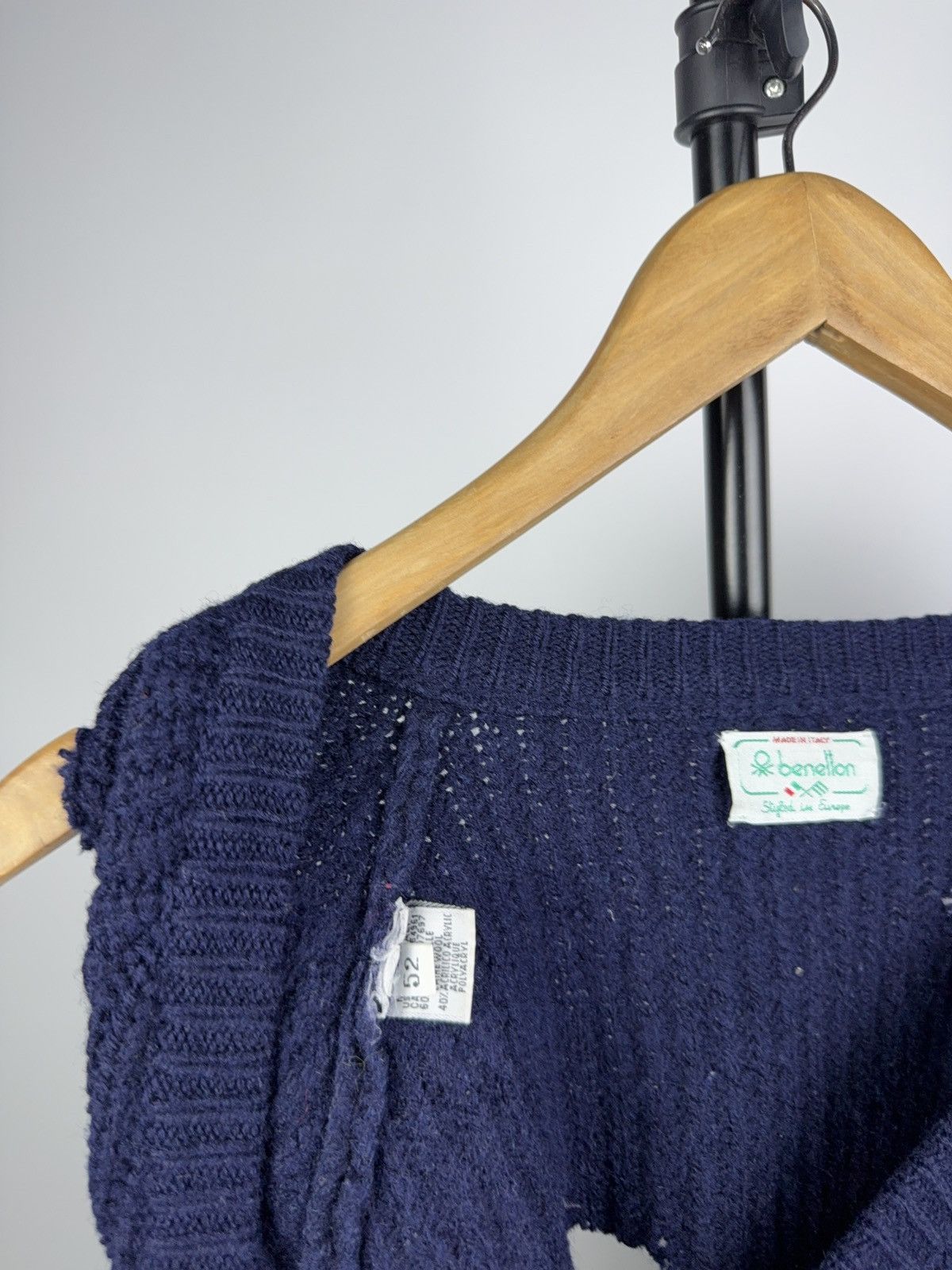 United Colors Of Benetton Retro 90s Avant Garde Benetton Distressed Knit Sweater Navy Size US L / EU 52-54 / 3 - 3 Thumbnail