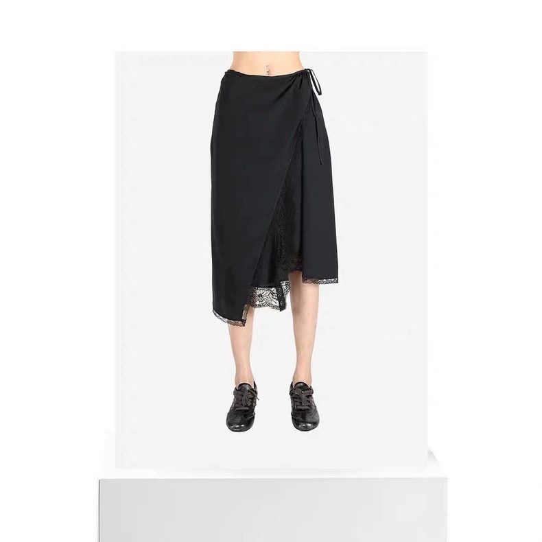 Dries Van Noten DRIES VAN NOTEN size:38 A black women's skirt Size 22" - 3 Thumbnail