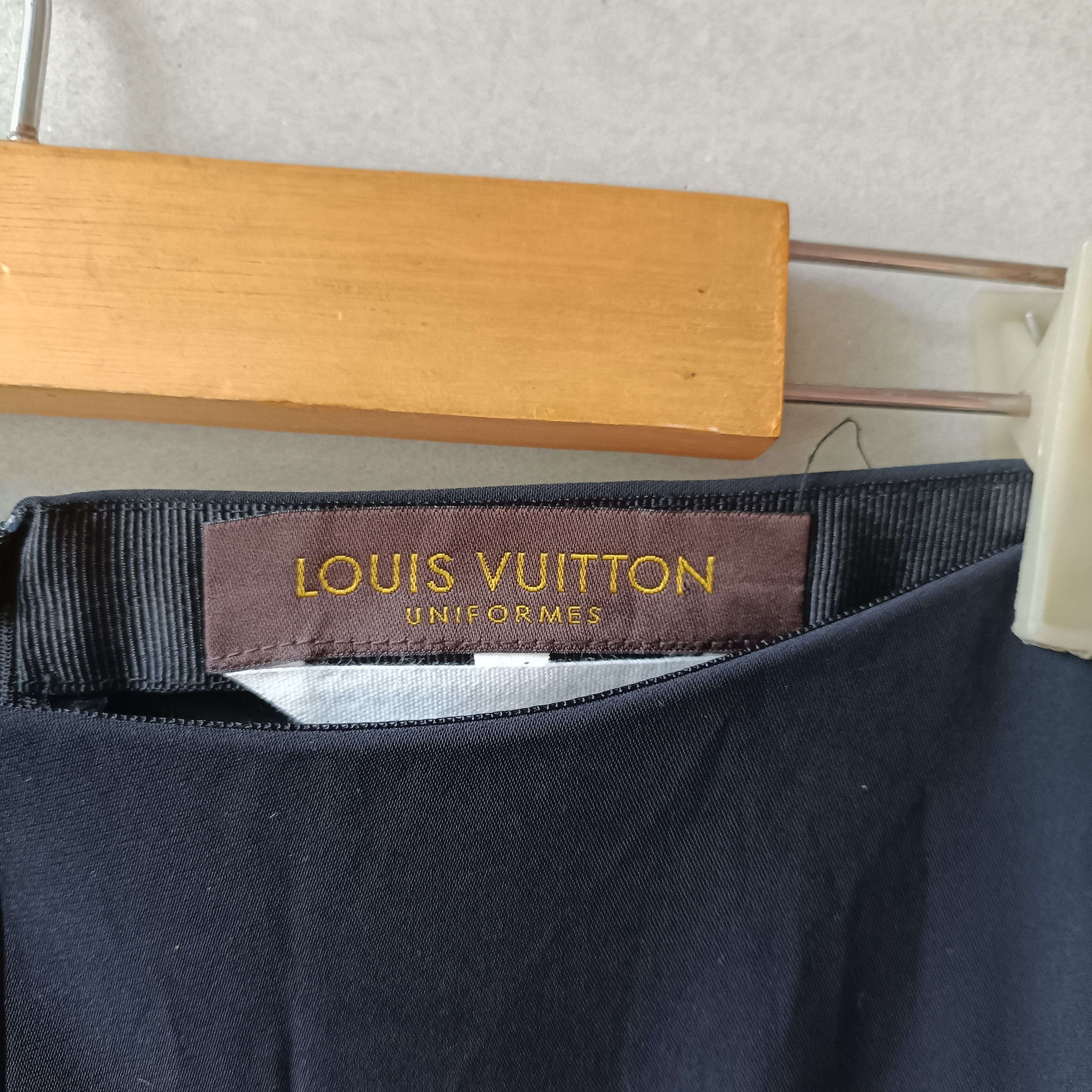 Louis Vuitton Louis Vuitton Skirt blue navy workwear uniformes Size 28" / US 6 / IT 42 - 4 Thumbnail