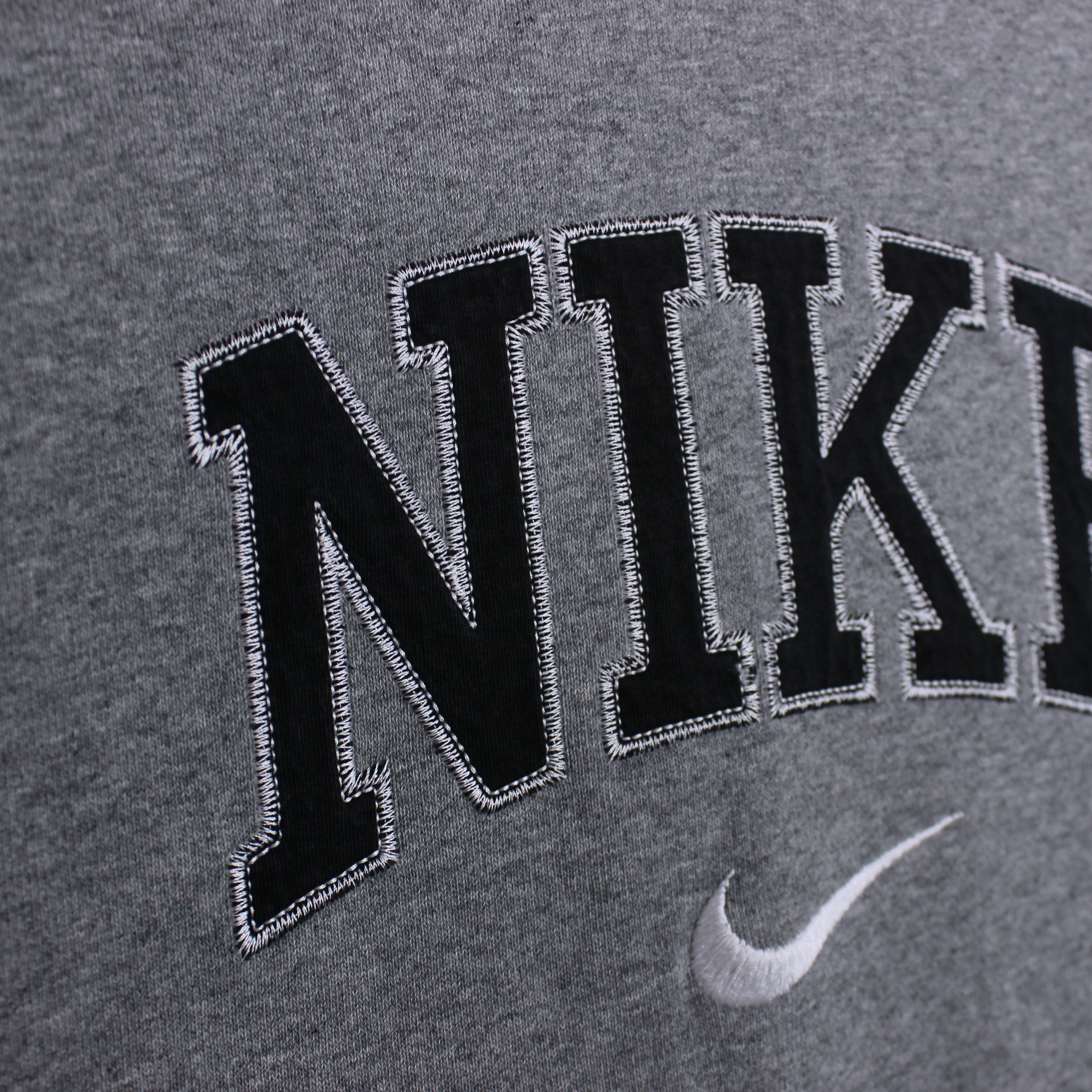 Nike Nike sweatshirt centr logo S cotton gray Size US S / EU 44-46 / 1 - 7 Thumbnail