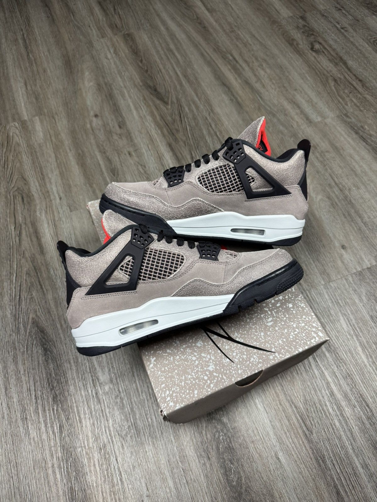 Jordan Brand Jordan 4 Retro Taupe Haze Size 9 Size US 9 / EU 42 - 3 Thumbnail