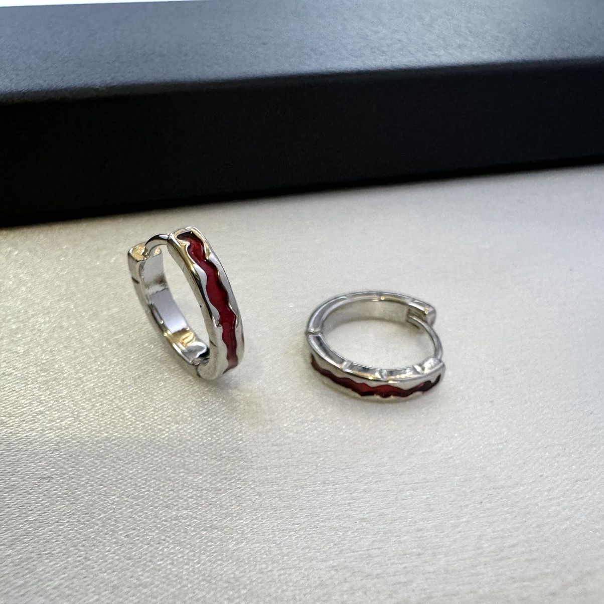 Designer 15mm Small Hoop Earrings for Men Women Unisex Hip Hop Style Size ONE SIZE - 2 Thumbnail