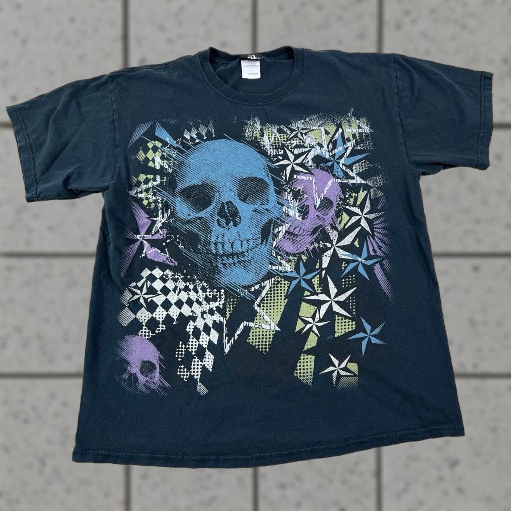Vintage VINTAGE Y2K 4 Seasons Skull Star Gothic Graphic Black T Shirt Size L Mens Size US L / EU 52-54 / 3 - 1 Thumbnail