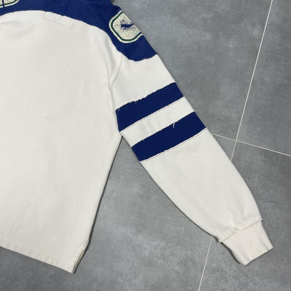 NHL × Reebok × Vintage Vintage Reebok CCM NHL Hockey Hoodie Size L Size US L / EU 52-54 / 3 - 24 Thumbnail