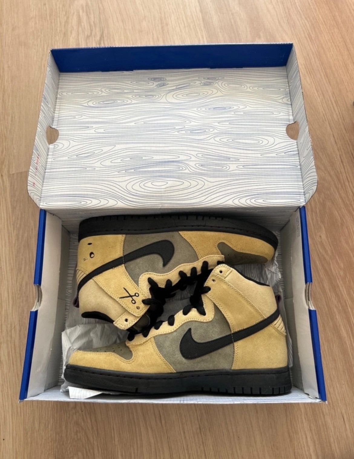 Nike Chrome Ball Incident *rare Size US 8.5 / EU 41-42 - 1 Thumbnail