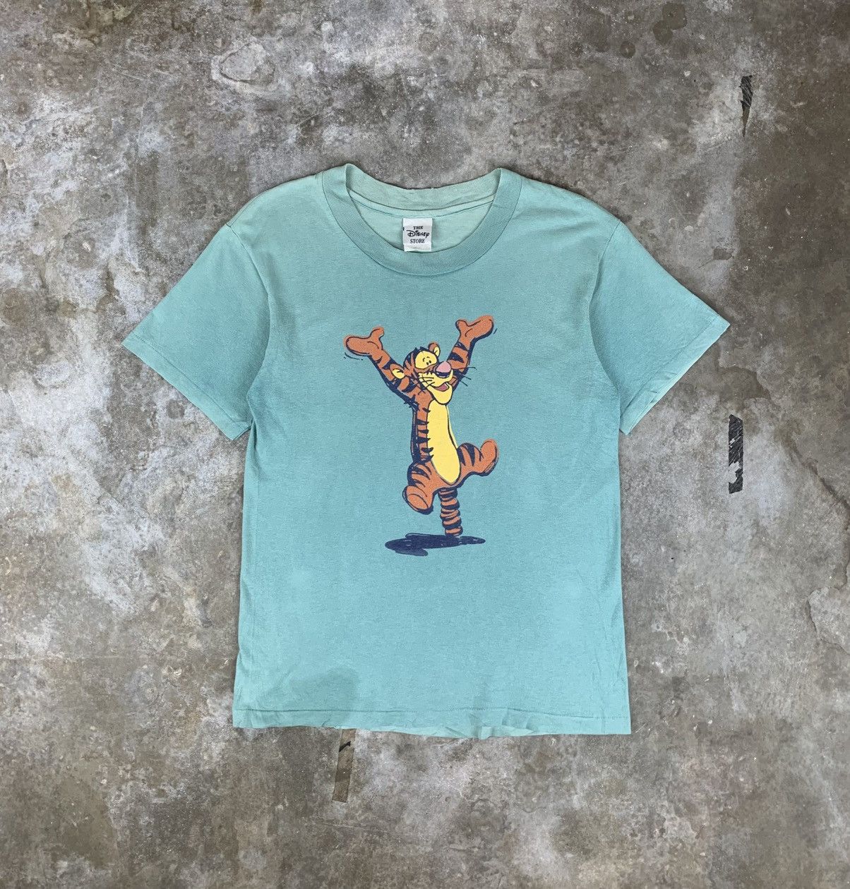 Disney Vintage Tigger Disney Single Stich Tshirt Size US S / EU 44-46 / 1 - 1 Thumbnail