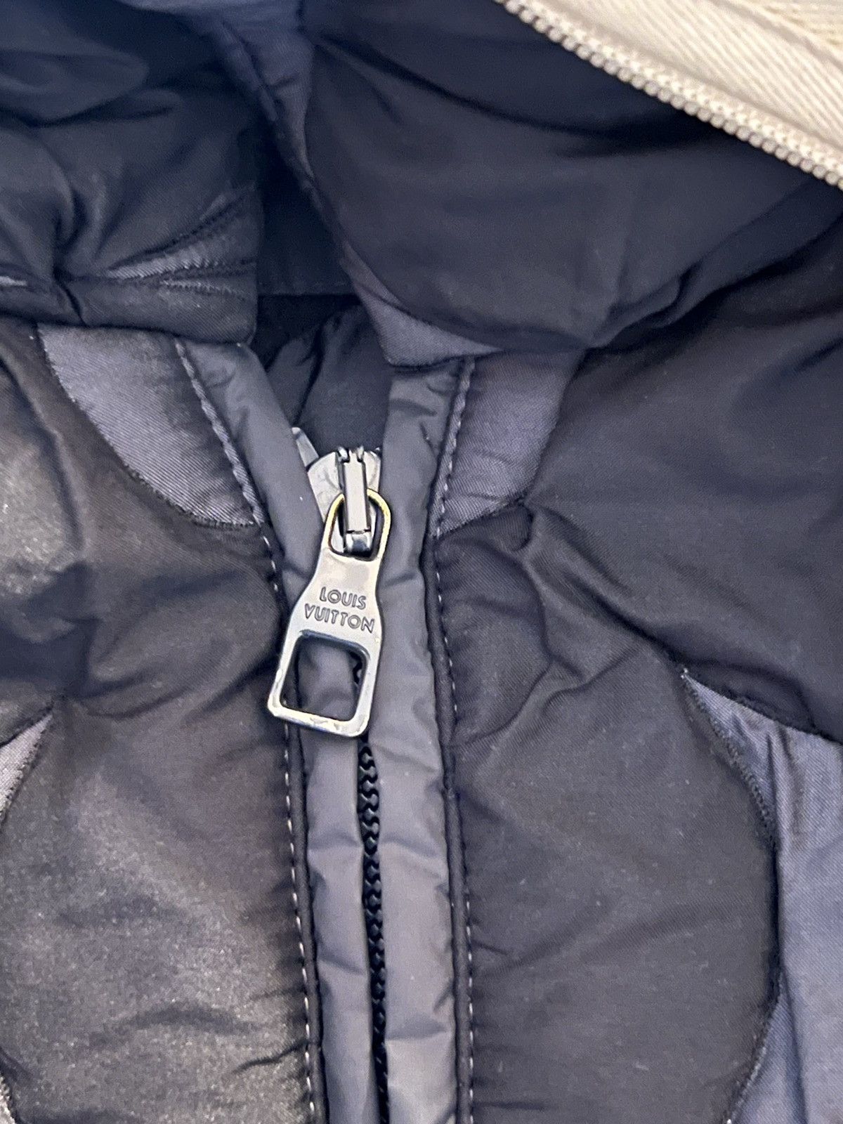 Louis Vuitton Louis vuitton X virgil Abloh Black/Grey Puffer Jacket Size US M / EU 48-50 / 2 - 15 Thumbnail
