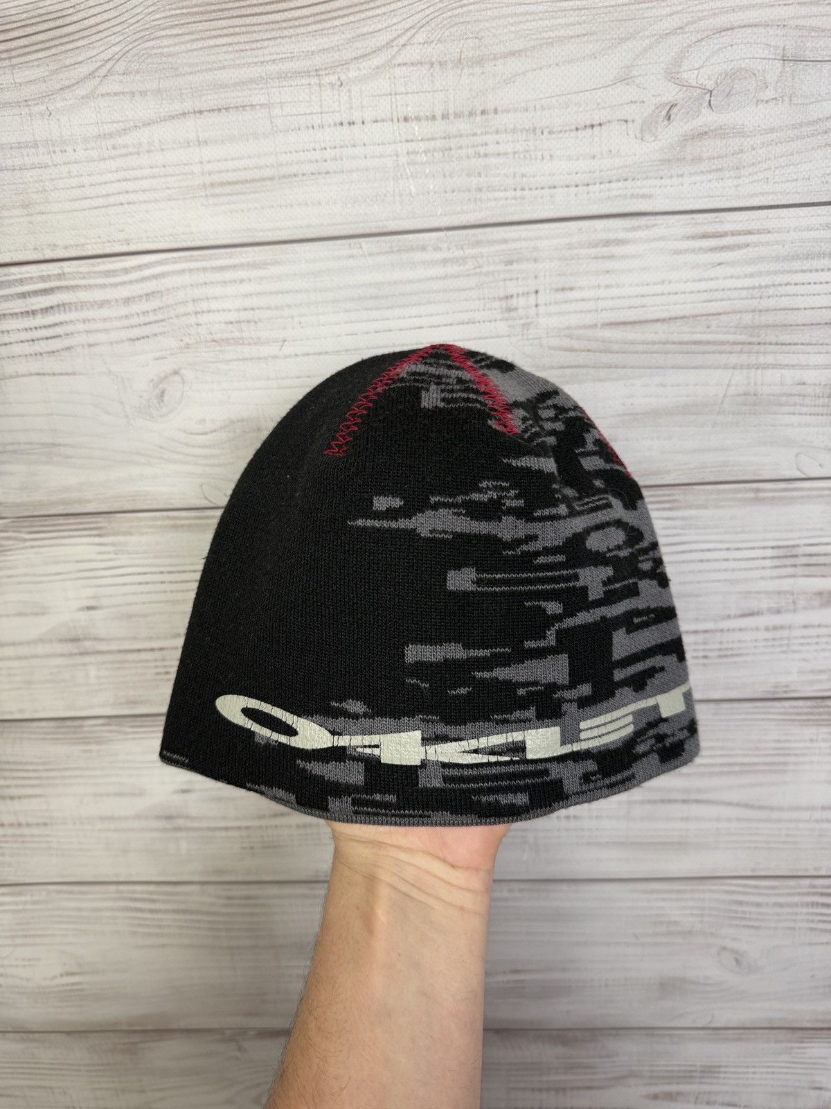Oakley × Streetwear × Vintage Vintage Oakley Knitted Beanie Hat