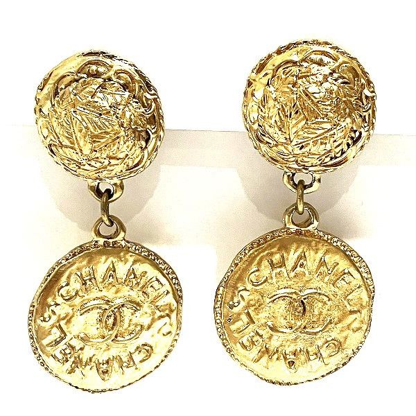 Chanel Chanel Chanel Coin Motif Earrings Metal Earrings in Good Condition Size ONE SIZE - 1 Thumbnail
