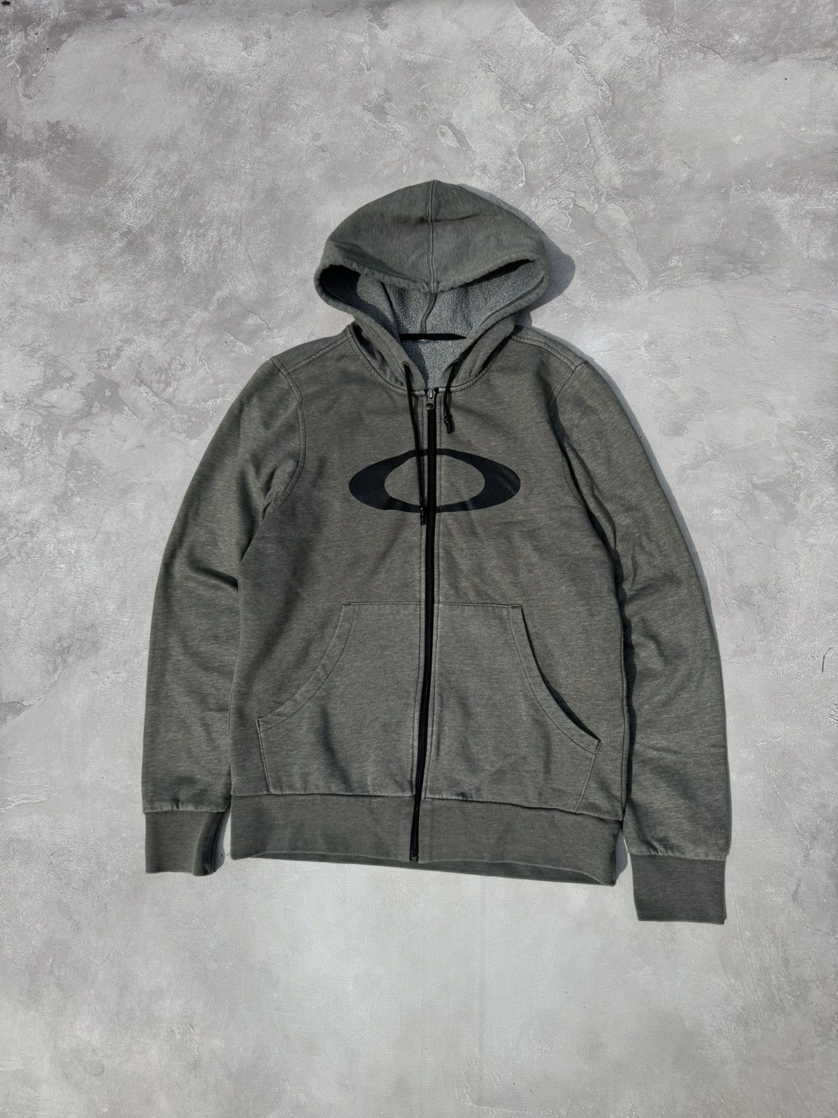 Oakley Vintage Oakley Y2k Center Logo Zip Hoodie Size US M / EU 48-50 / 2 - 1 Thumbnail