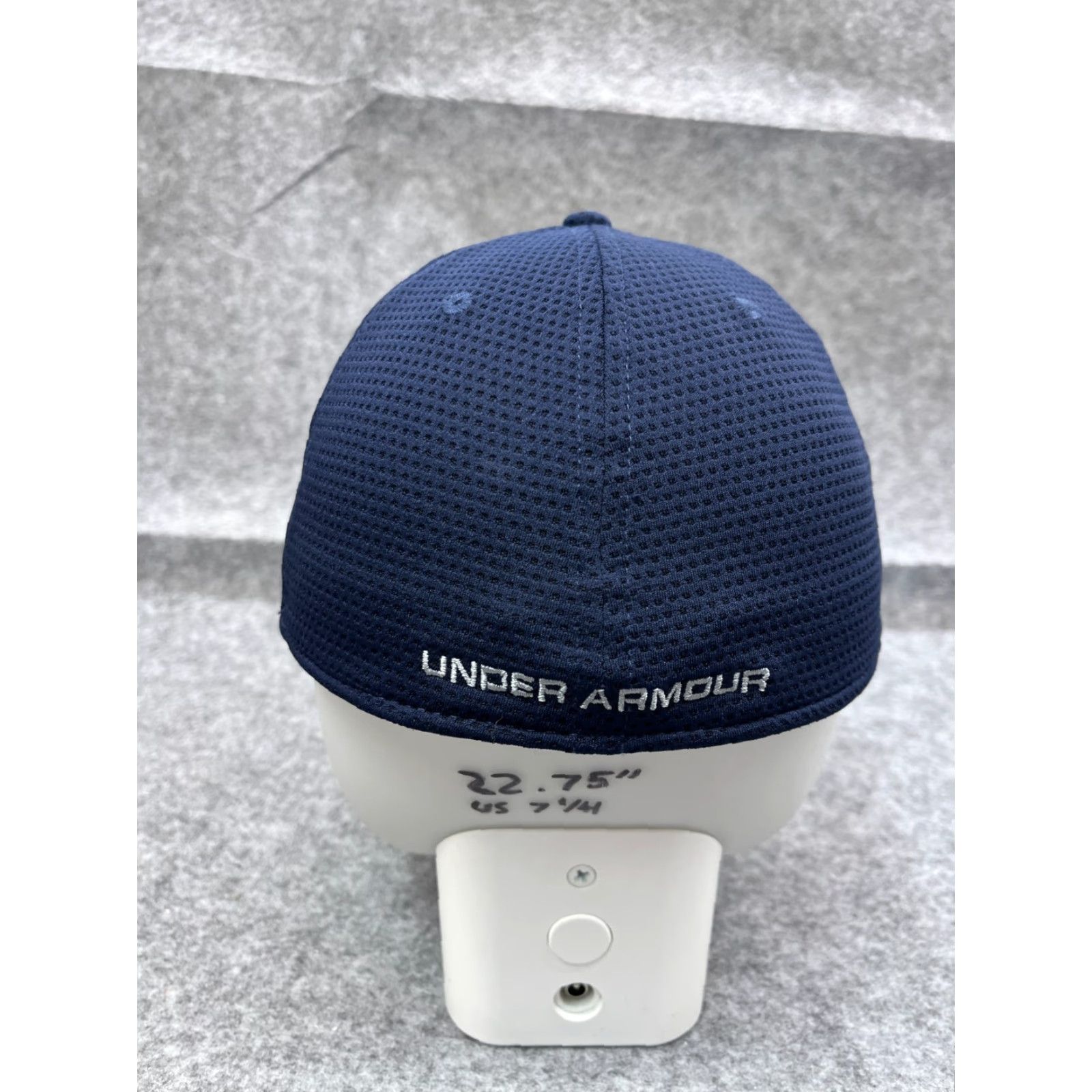 Under Armour Under Armour Hat Cap Fitted Adult Large Blue 100% Polyester Run Hike Gym Baseball Cap Unisex Adults Adjustable Lightweight Velcro Strap Sports Outdoor Size ONE SIZE - 6 Thumbnail