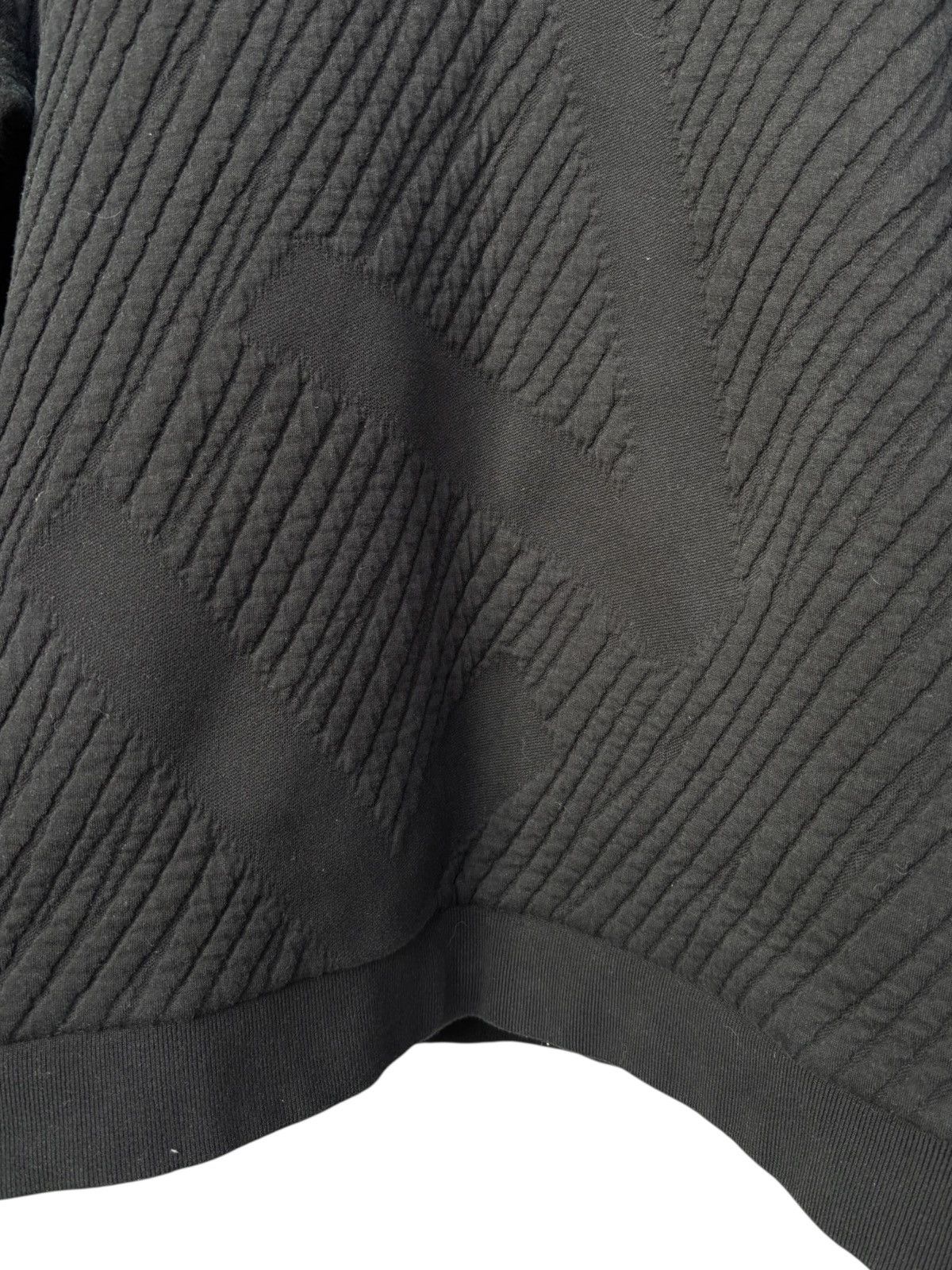 Louis Vuitton Louis Vuitton Monogram Arm Sweatshirt Size US L / EU 52-54 / 3 - 4 Thumbnail