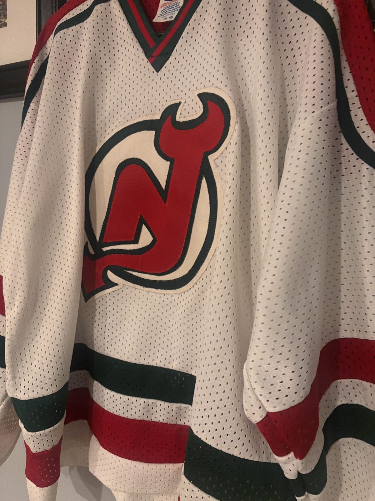 Venus Vintage New Jersey Devils Jersey Size US M / EU 48-50 / 2 - 4 Thumbnail