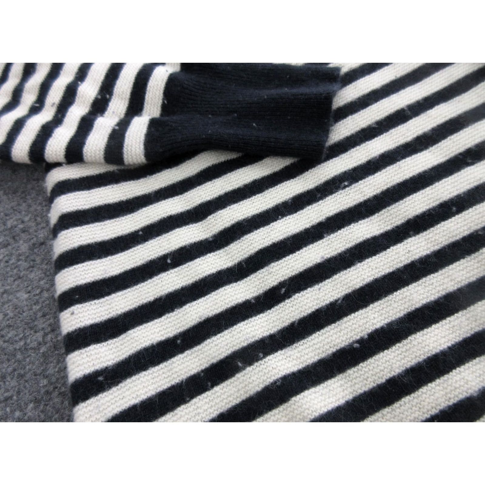J.Crew J.CREW Sweater Womens S Black 100% Cashmere Crewneck Striped Knit Pullover Size S / US 4 / IT 40 - 3 Thumbnail