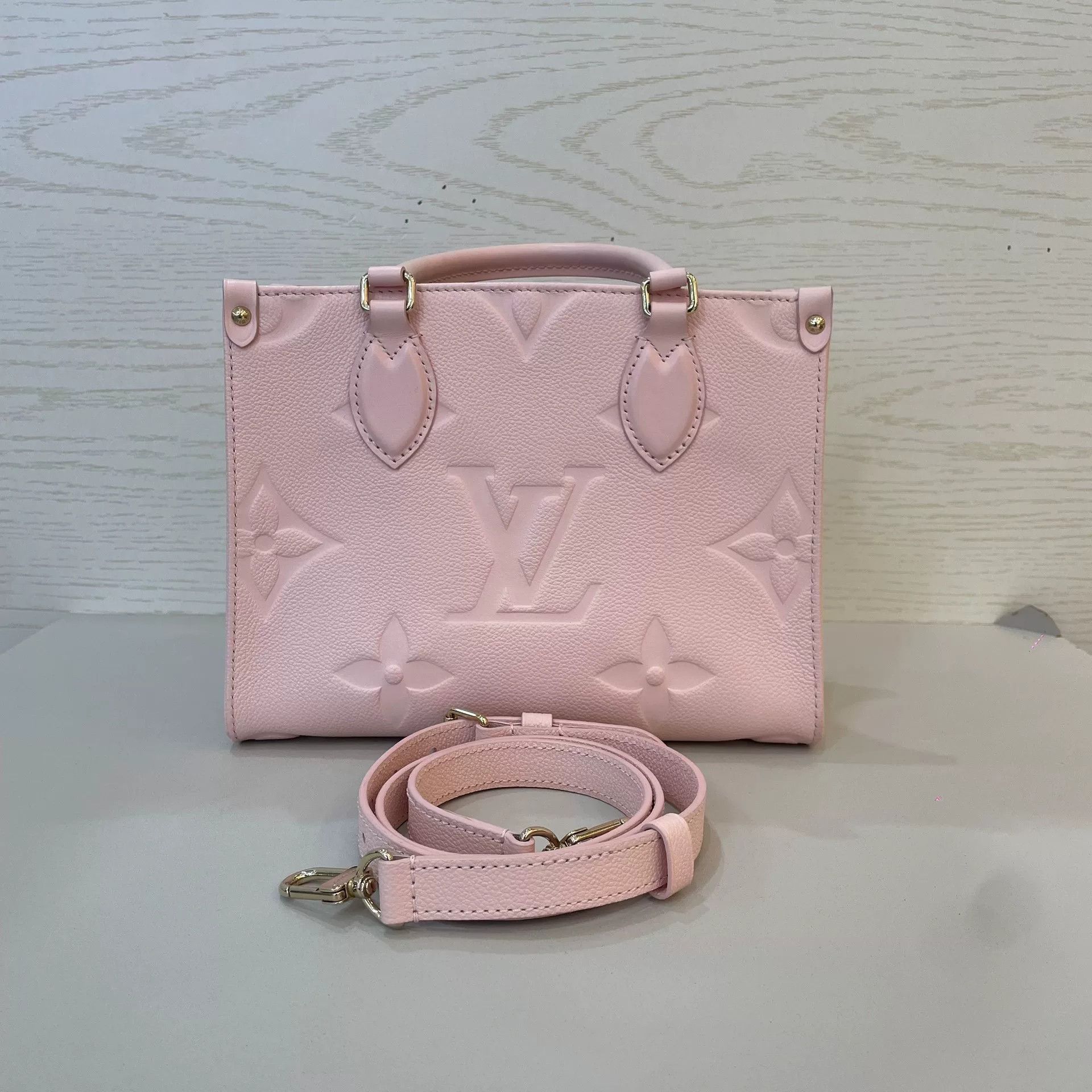 Louis Vuitton Pre-loved Bag Very good condition Size ONE SIZE - 1 Thumbnail