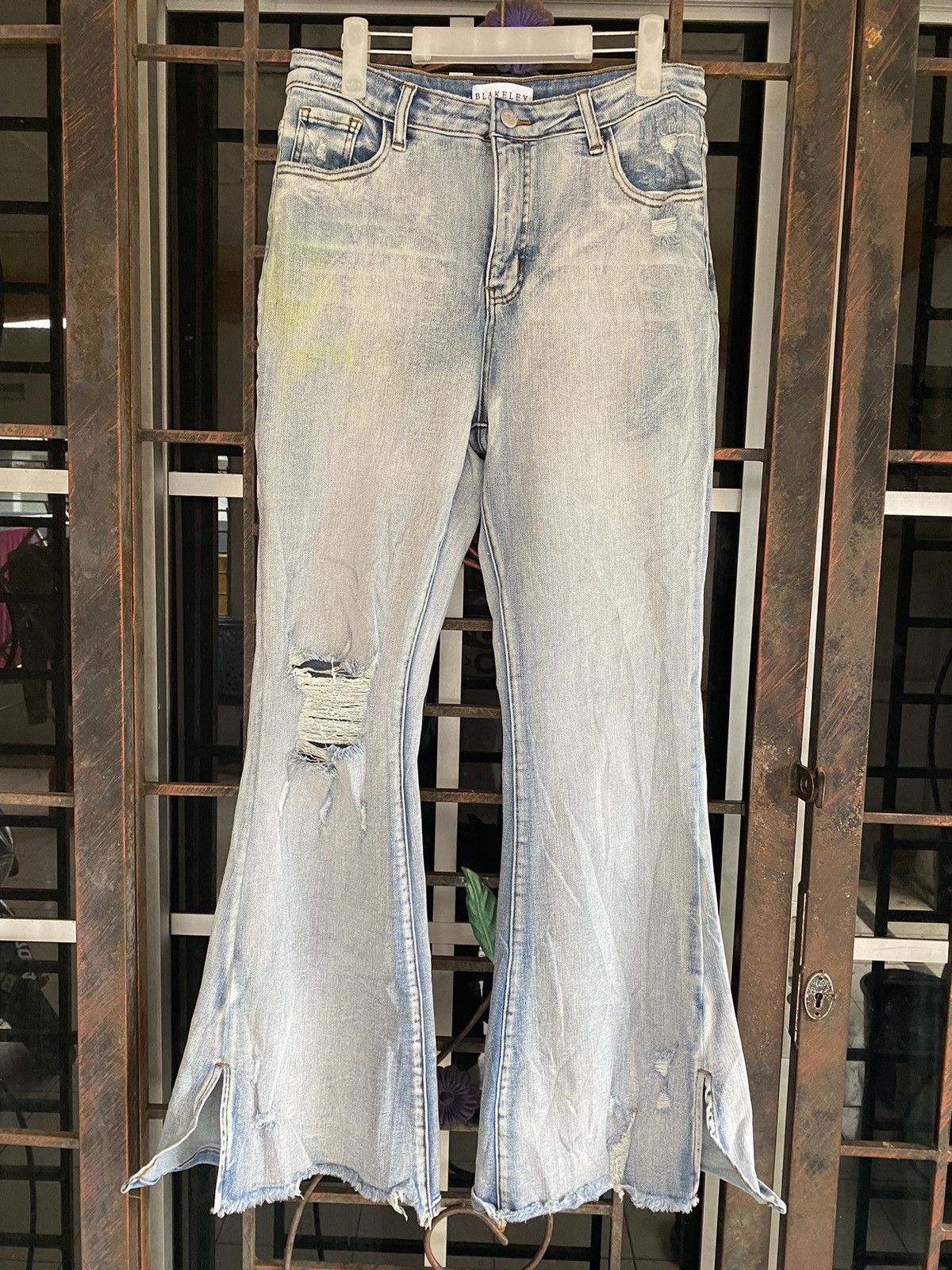 If Six Was Nine × Japanese Brand Blakeley Flared distressed Size US 30 / EU 46 - 1 Thumbnail