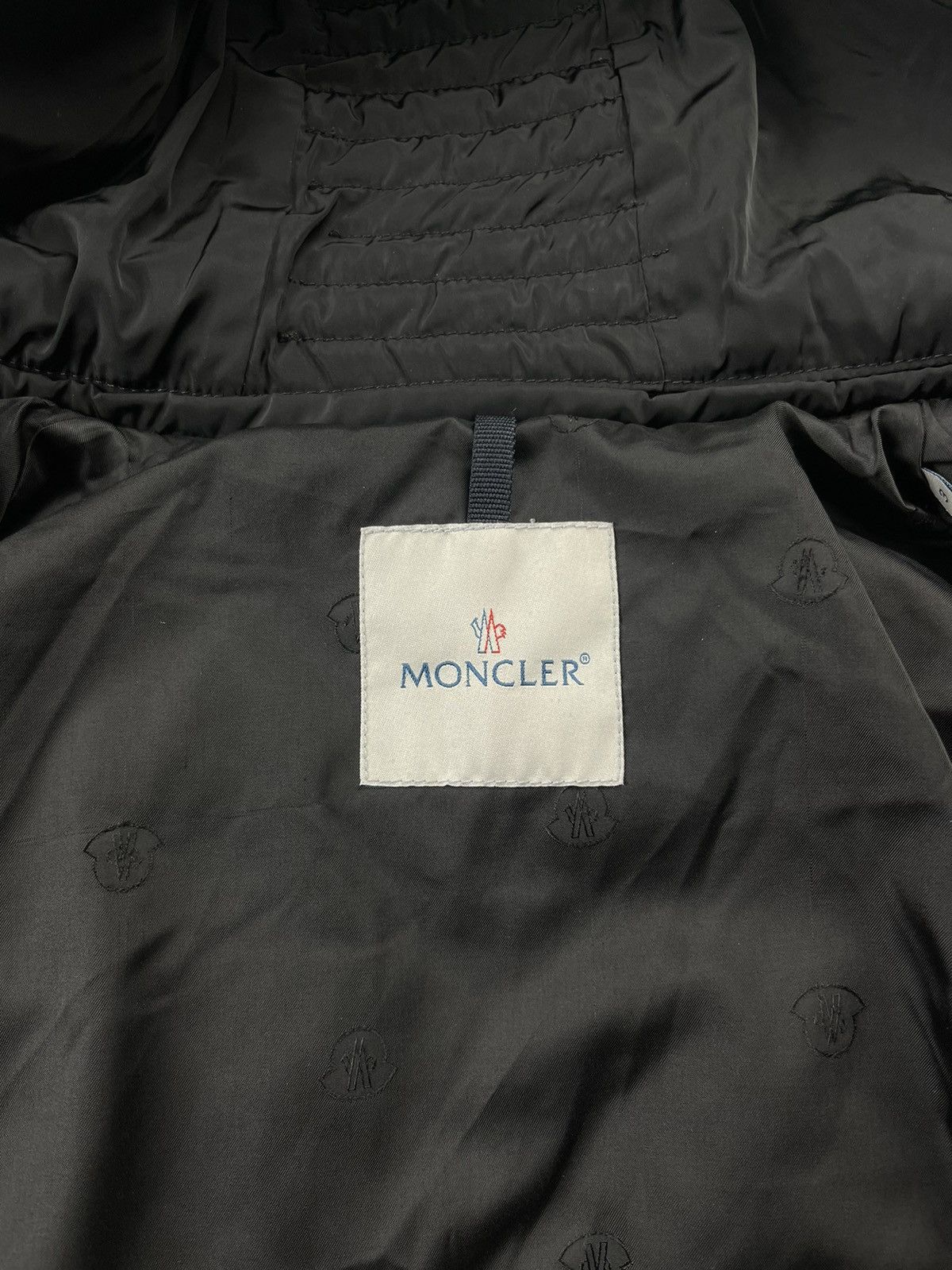 Moncler Moncler “Helena” Black Quilted Down Jacket Made in Romania Size L / US 10 / IT 46 - 12 Thumbnail