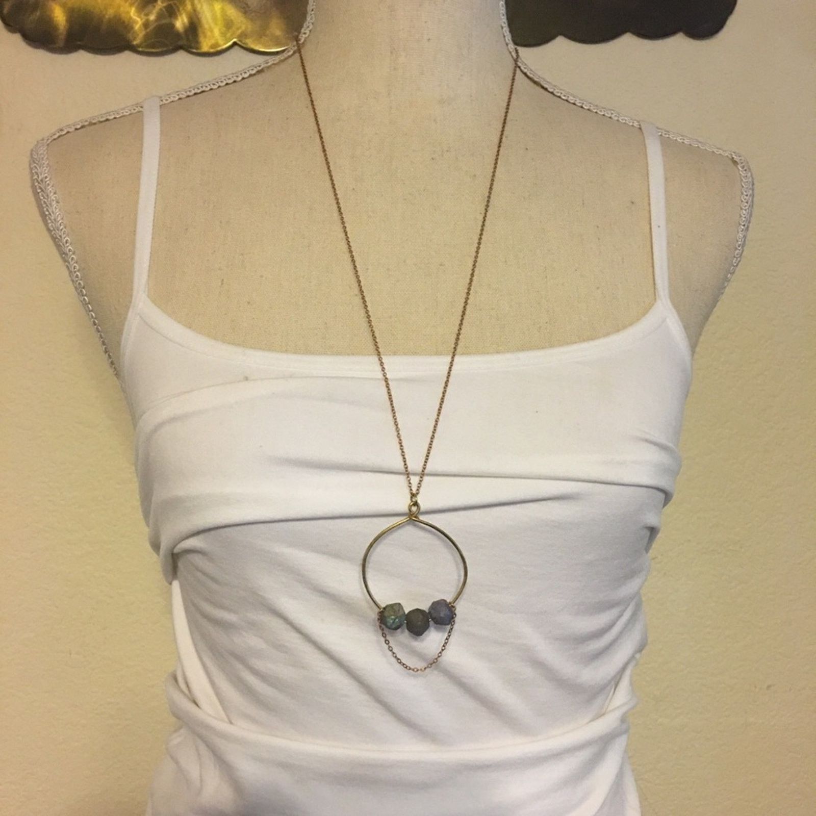 Jewelry Natural stone look hammered gold pendant necklace Size ONE SIZE - 2 Thumbnail