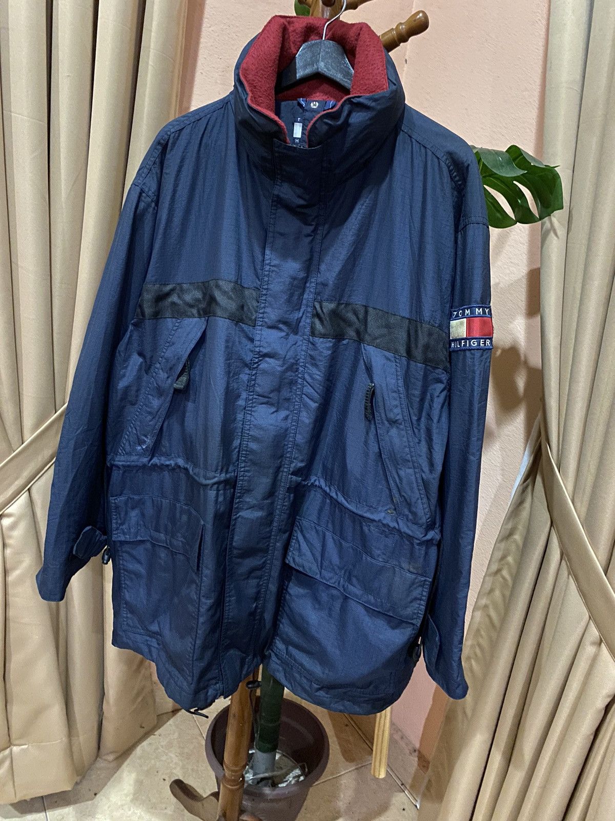 Tommy Hilfiger VINTAGE TOMMY HILFIGER WINDBREAKER Size US L / EU 52-54 / 3 - 4 Thumbnail