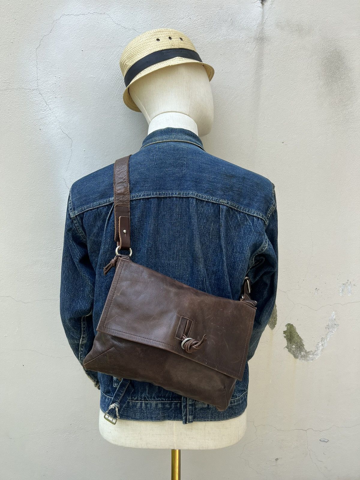 Leather Vintage Indeed Japan Pewter Patina Leather Sling Bag Size ONE SIZE - 3 Thumbnail