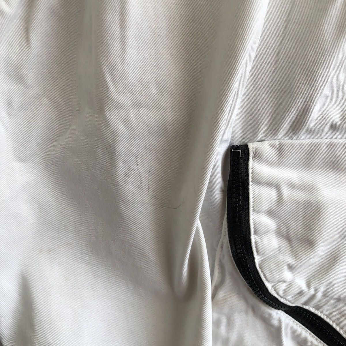 C.P. Company CP COMPANY LENS SHORT CARGO Size US 34 / EU 50 - 10 Thumbnail