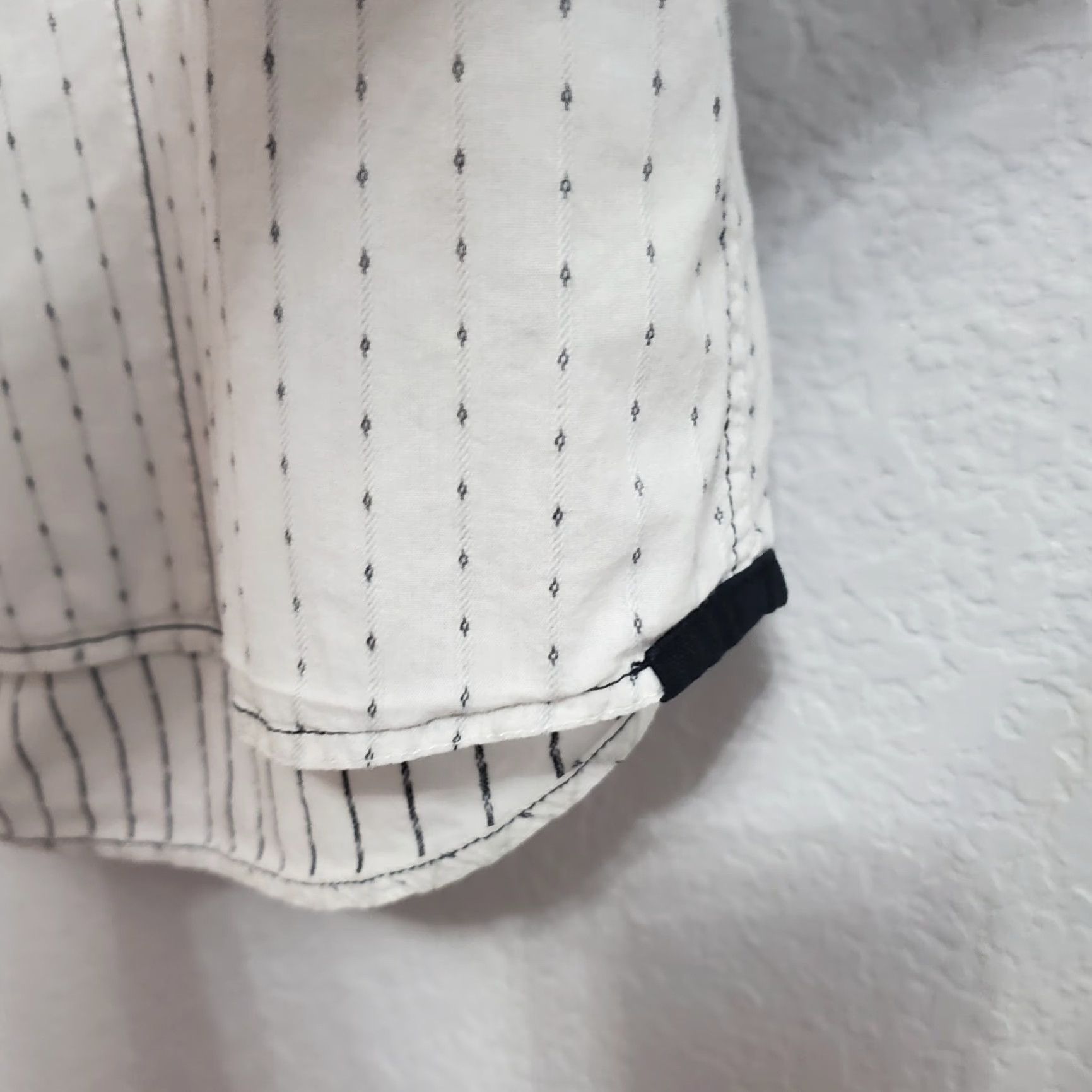 Vintage VINTAGE 7 Diamonds Shirt Men M White Striped Cotton Long Sleeve Button Up Chest Pockets Preppy Style Mens Size US M / EU 48-50 / 2 - 7 Thumbnail