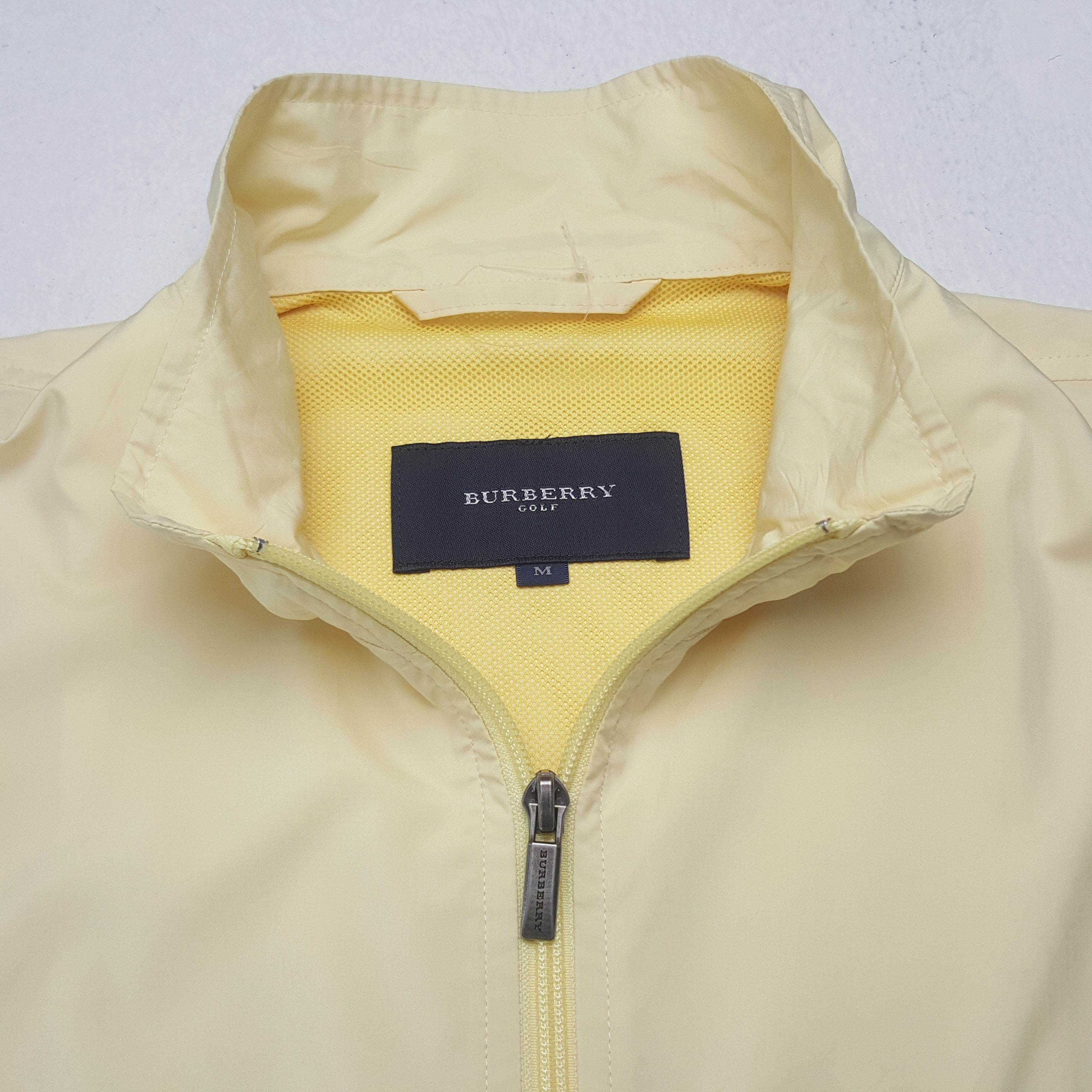 Burberry Vintage Burberry London Outdoor Style Vest C285N52 Size US M / EU 48-50 / 2 - 5 Thumbnail