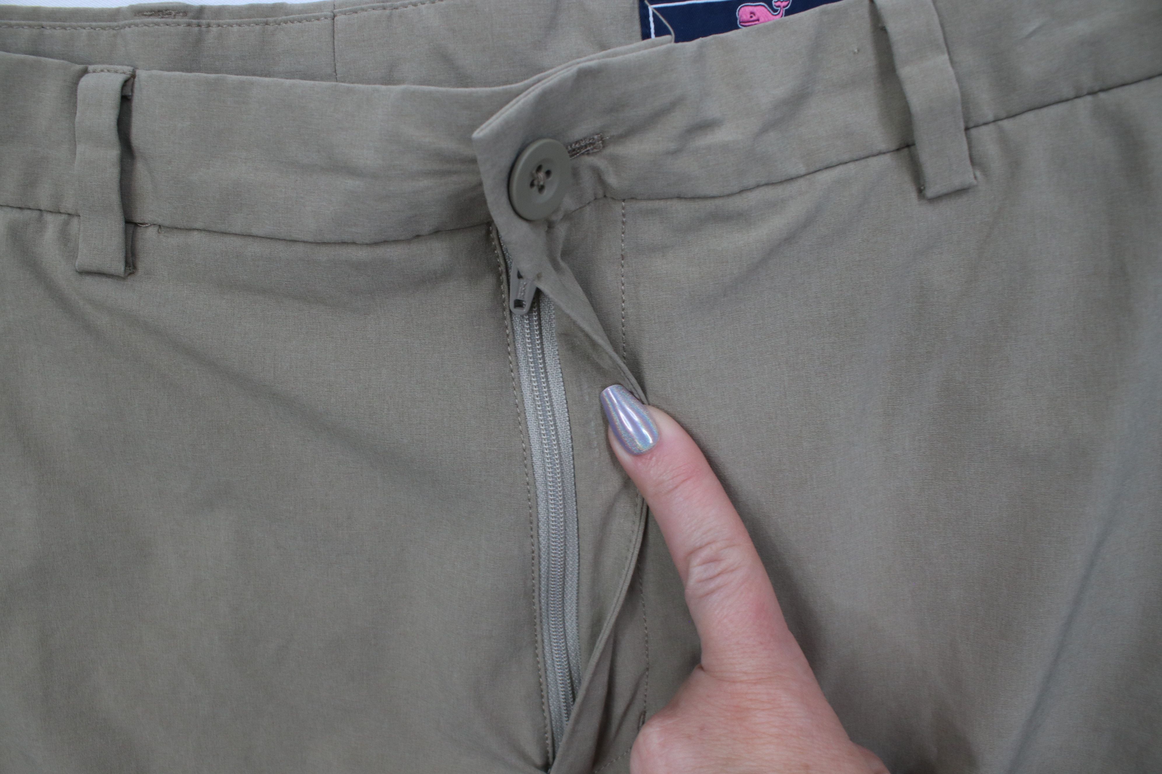 Vineyard Vines Vineyard Vines Tech Knit Breaker Golf Chino Shorts Beige Size US 35 - 5 Thumbnail