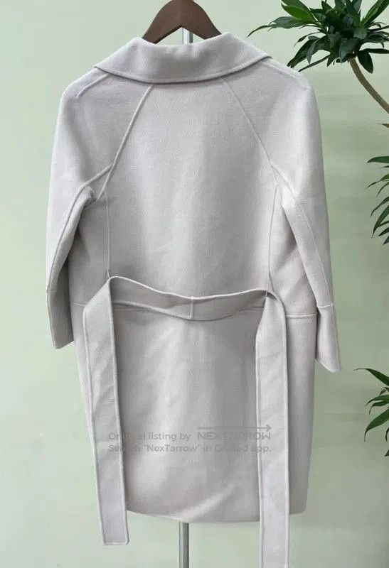 Max Mara MaxMara White Women's Coat for Elegant Styling . Size S / US 4 / IT 40 - 3 Thumbnail