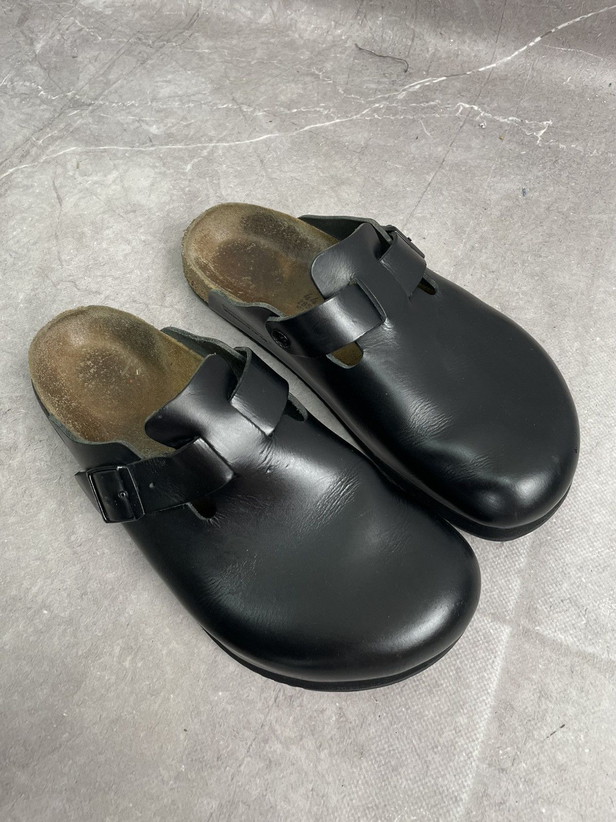 Birkenstock Leather hype Birkenstock Germany boston slipons slippers Size US 11 / EU 44 - 9 Thumbnail