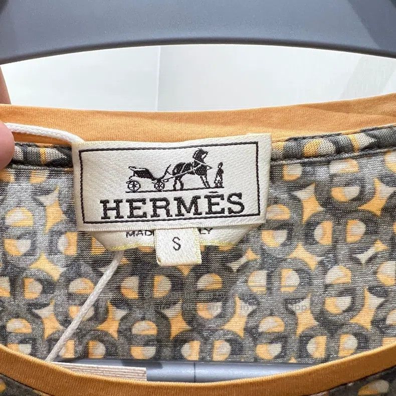 Hermes Hermes Classic Pig Nose Logo All-over Printed Short Sleeve Size S / US 4 / IT 40 - 2 Thumbnail