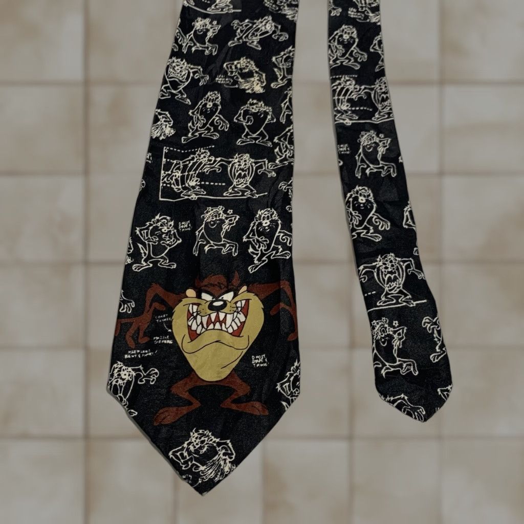 Vintage VINTAGE Looney Tunes Taz Tie 1995 Men Tie Black Polyester 57"-60" Geometric Cartoon Size ONE SIZE - 1 Thumbnail