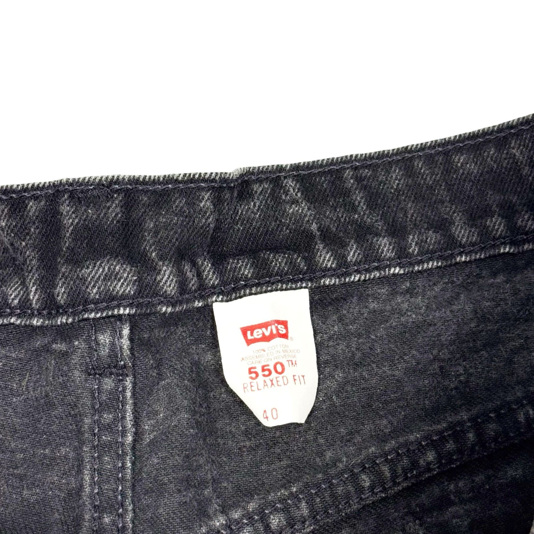 Levi's VINTAGE Levi’s 550 Black Washed Bermuda Shorts Mens 40 Regular Zip 9in Inseam USA 90s Orange Tab Denim Cotton Size US 40 / EU 56 - 7 Thumbnail