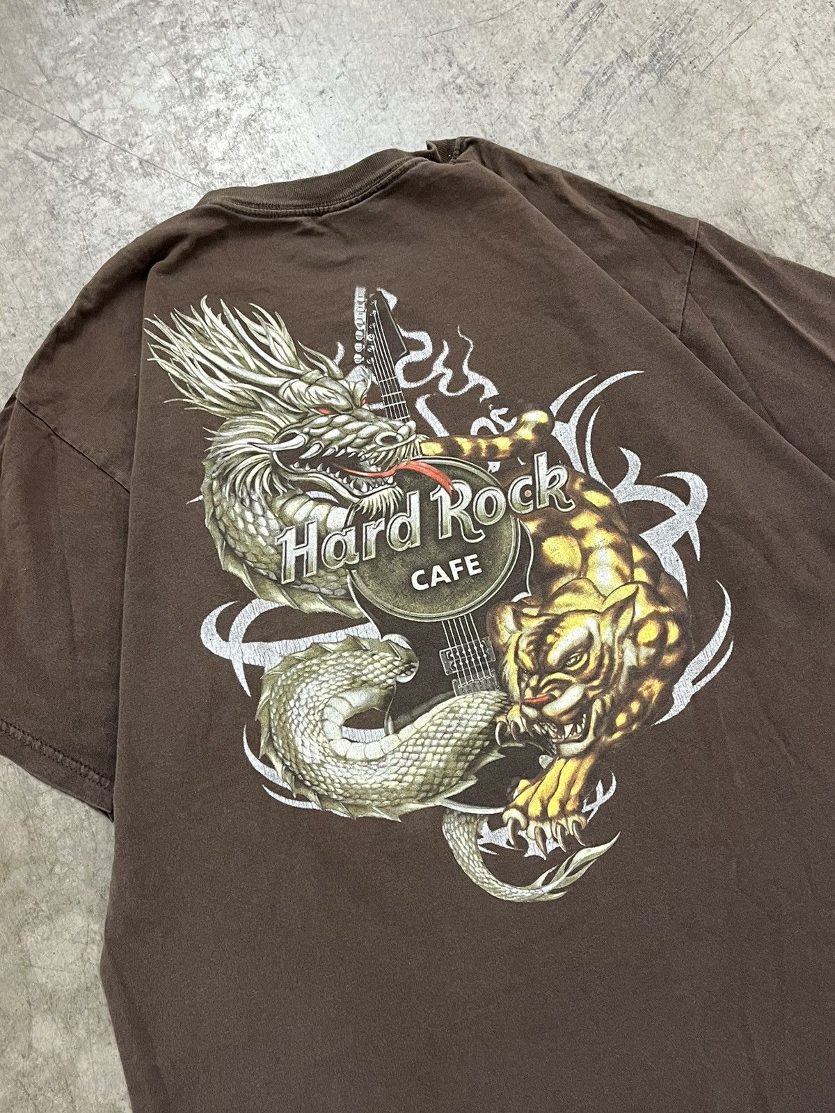 Vintage Y2k Hard Rock Cafe mocha brown grunge tee skater hype grunge Size US XL / EU 56 / 4 - 4 Thumbnail
